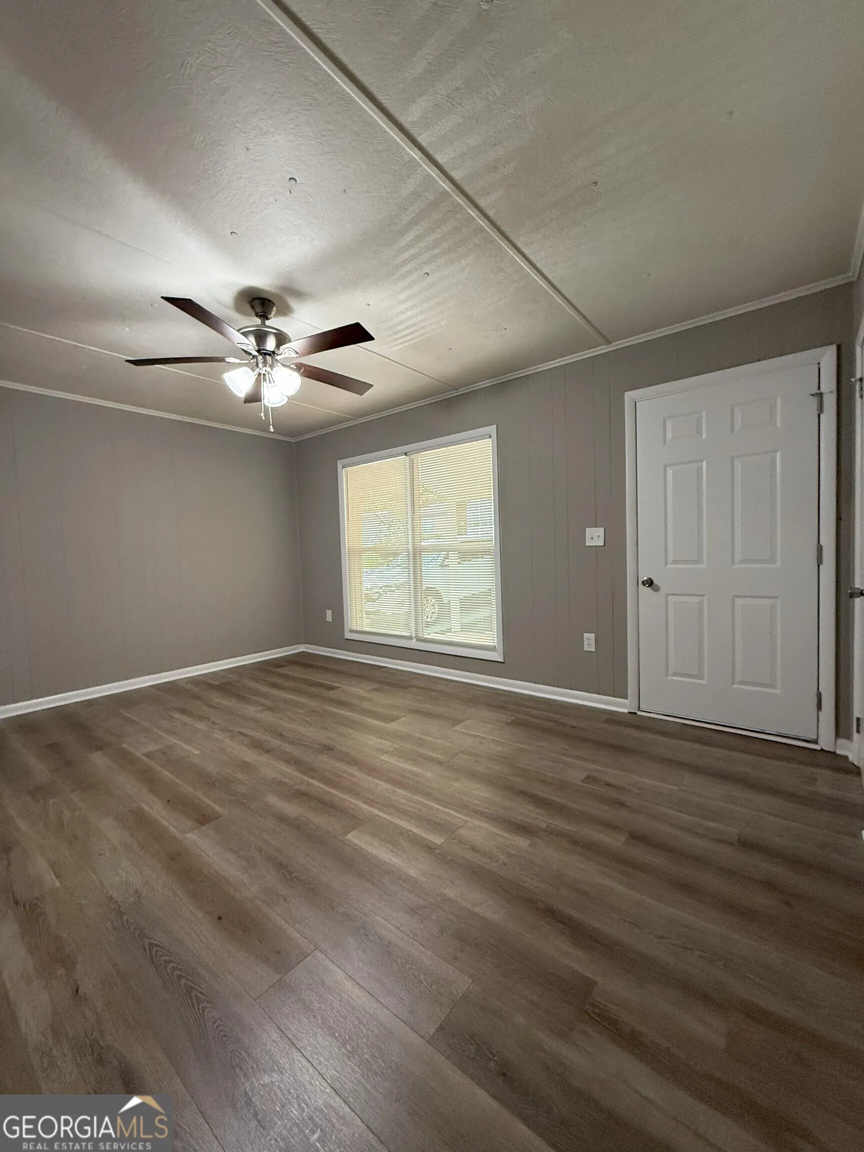 701 W Creek Circle