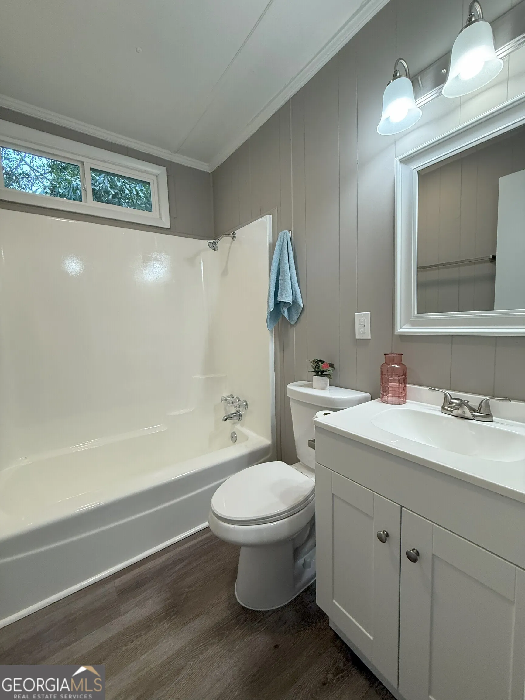 701 W Creek Circle