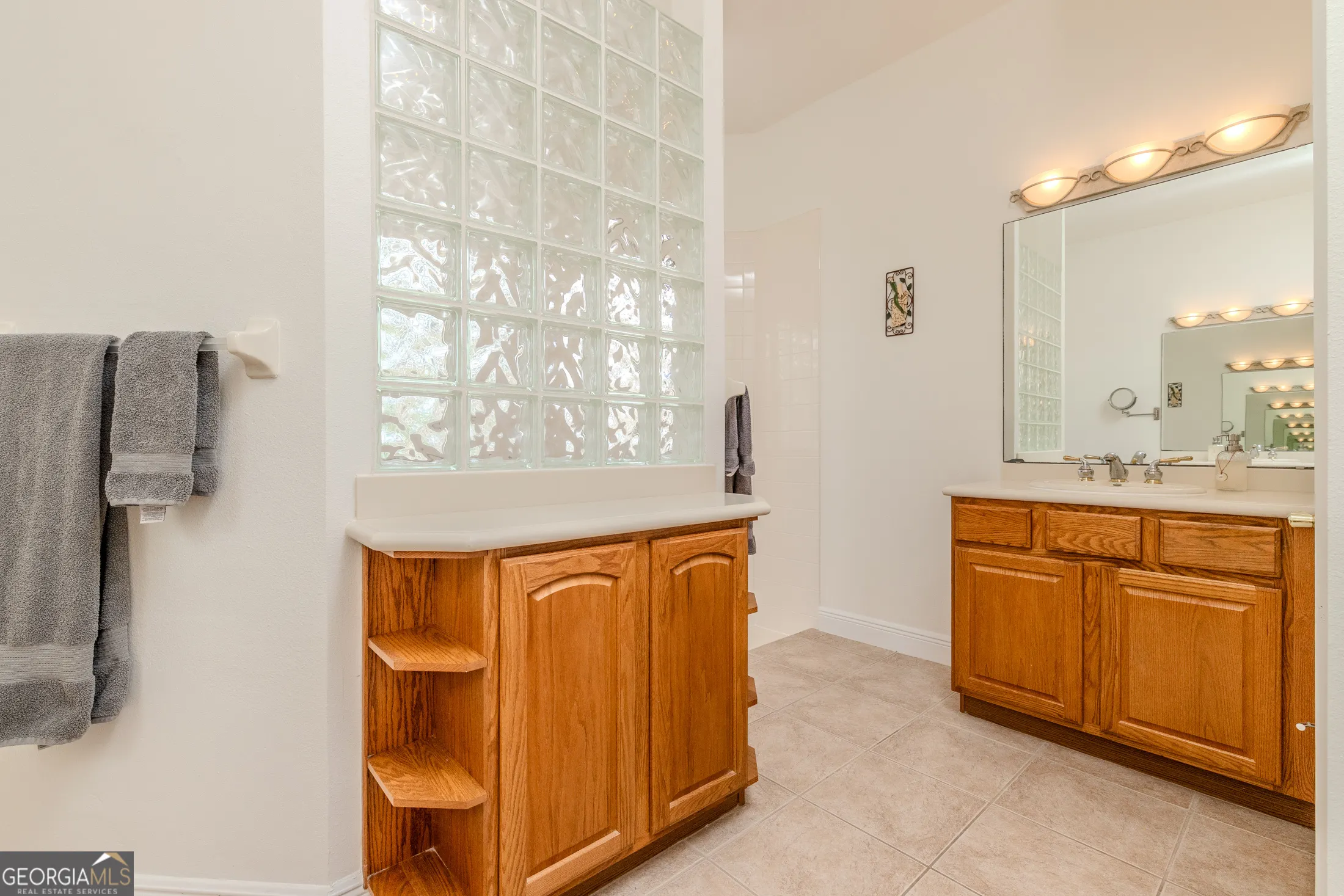 537 Montage Lane