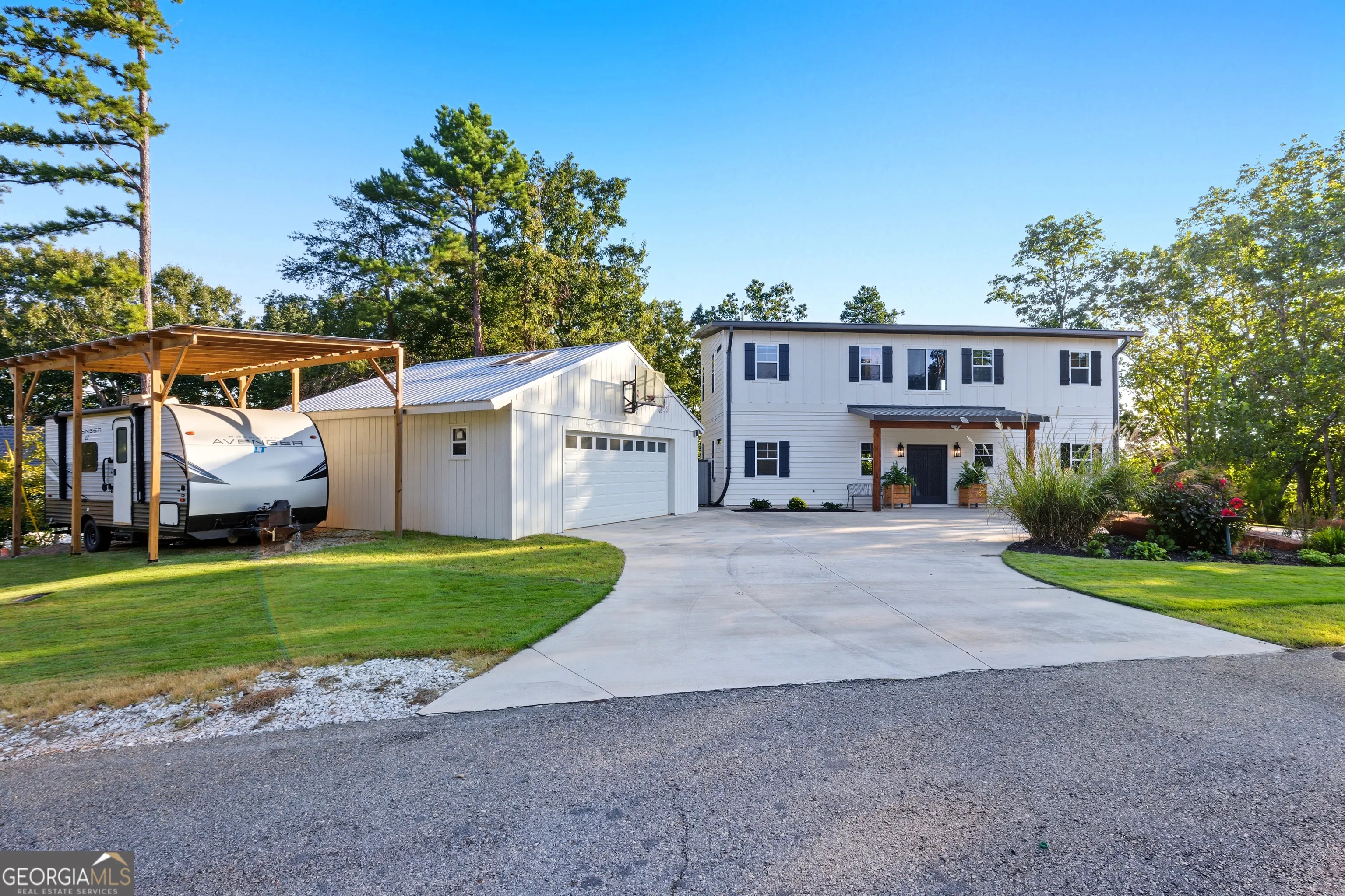 929 Crescent Drive