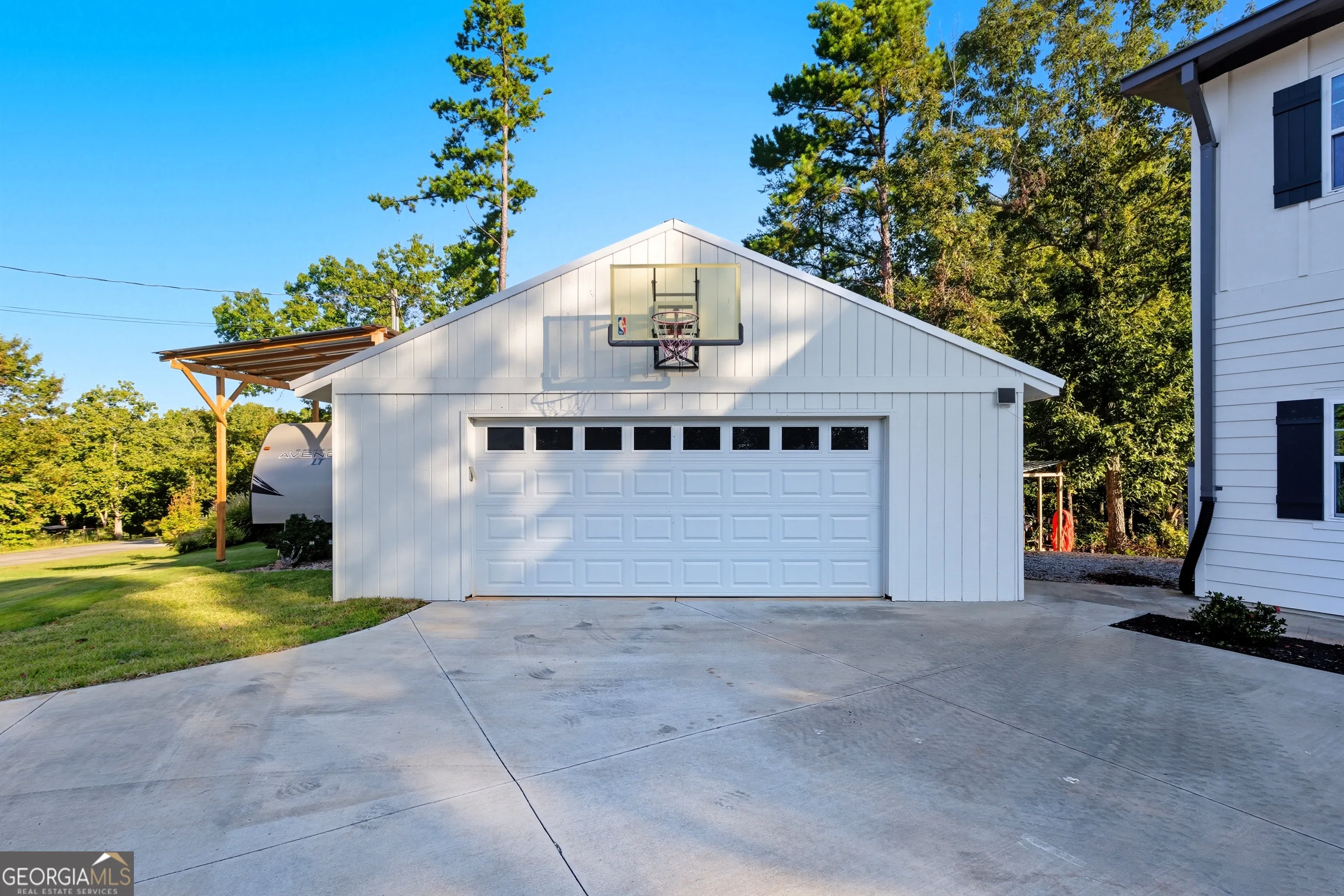 929 Crescent Drive