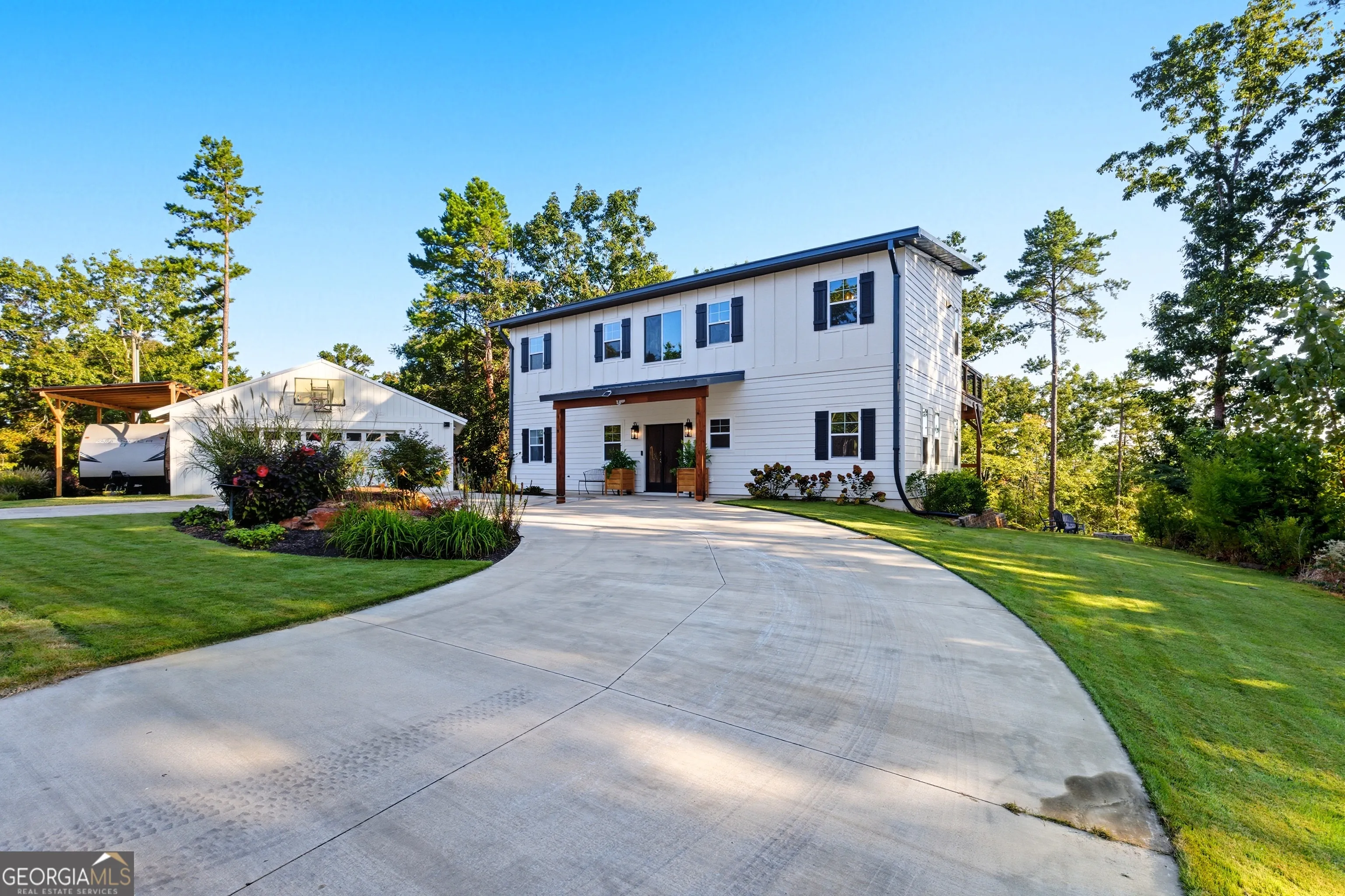 929 Crescent Drive