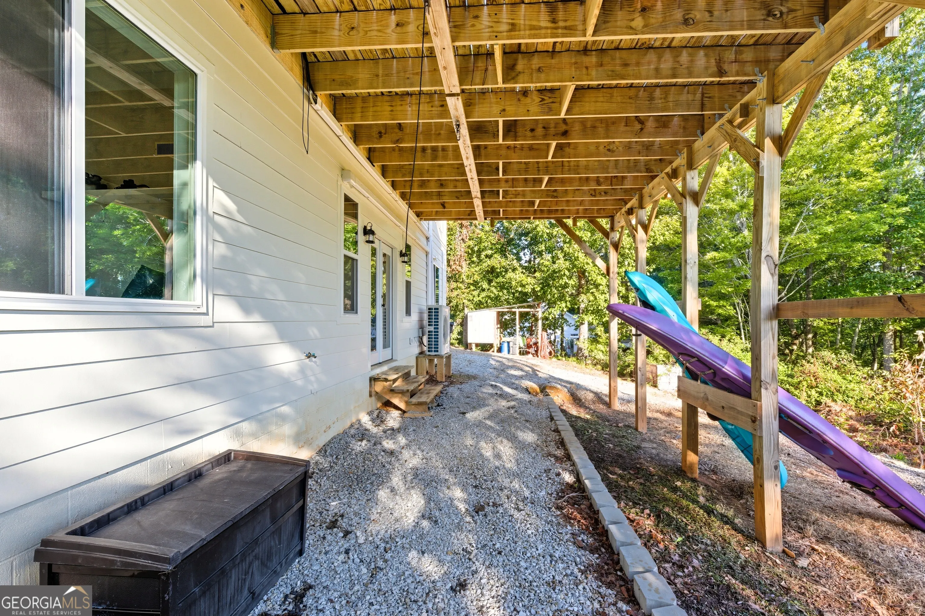 929 Crescent Drive