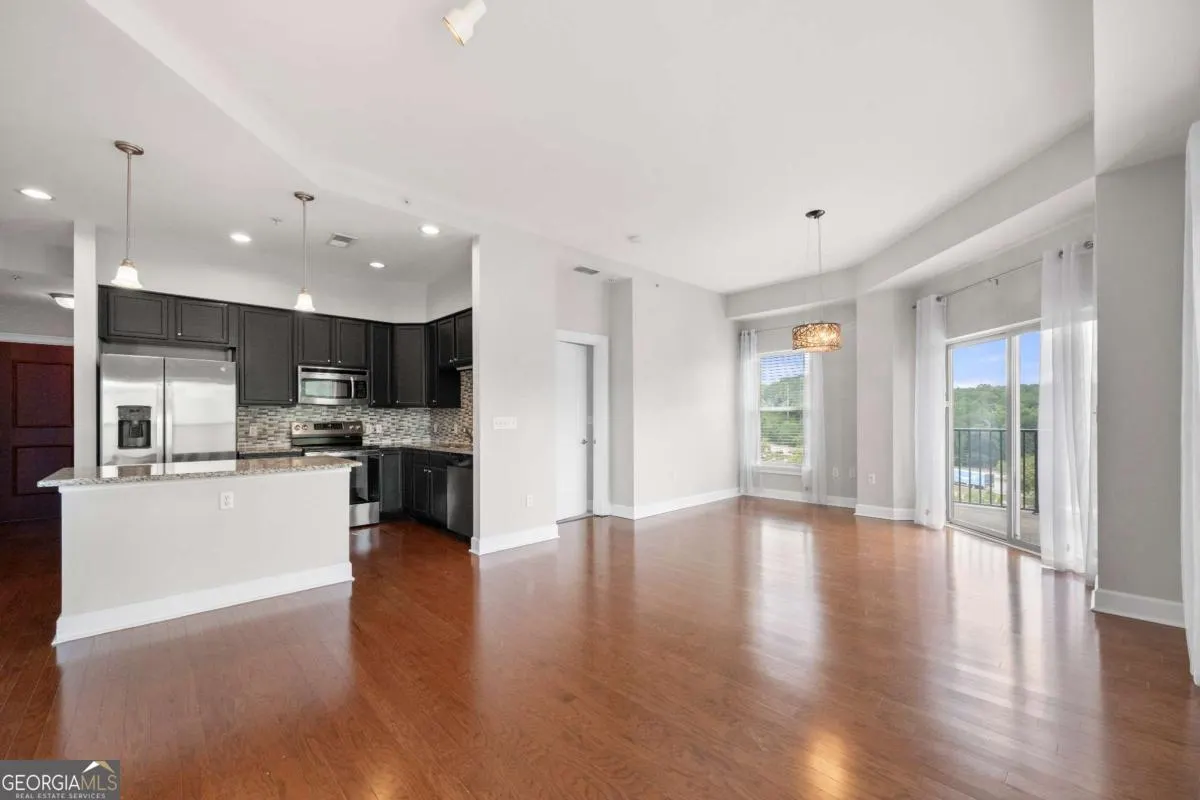 743 200 River Vista Drive, #743