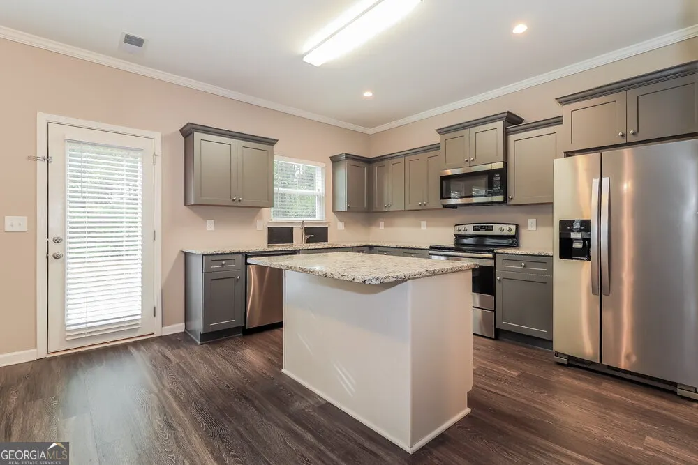 15 Fieldcrest Drive