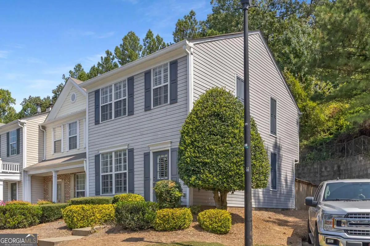1005 Whitestone Ridge