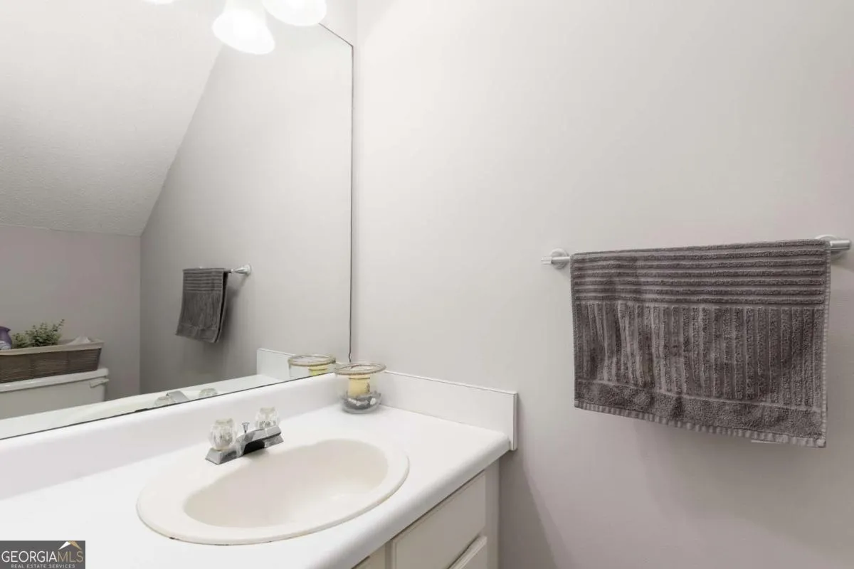 1005 Whitestone Ridge