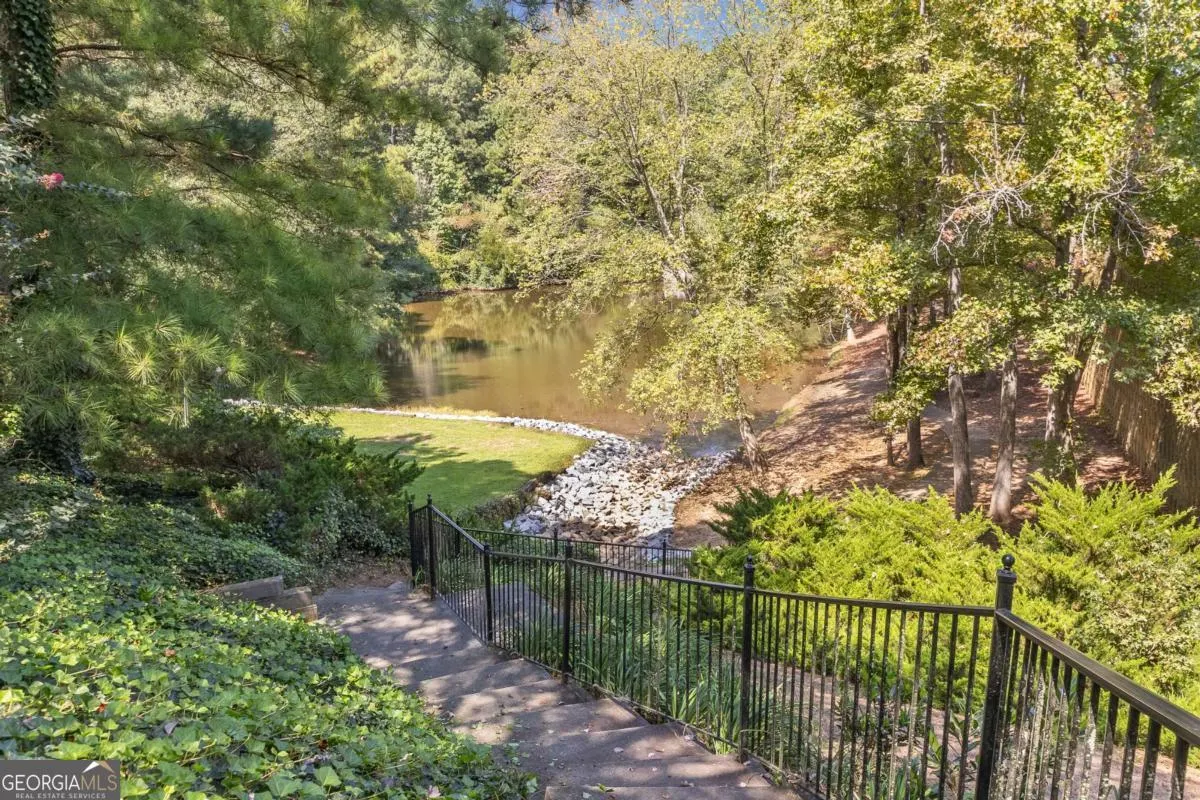 1005 Whitestone Ridge