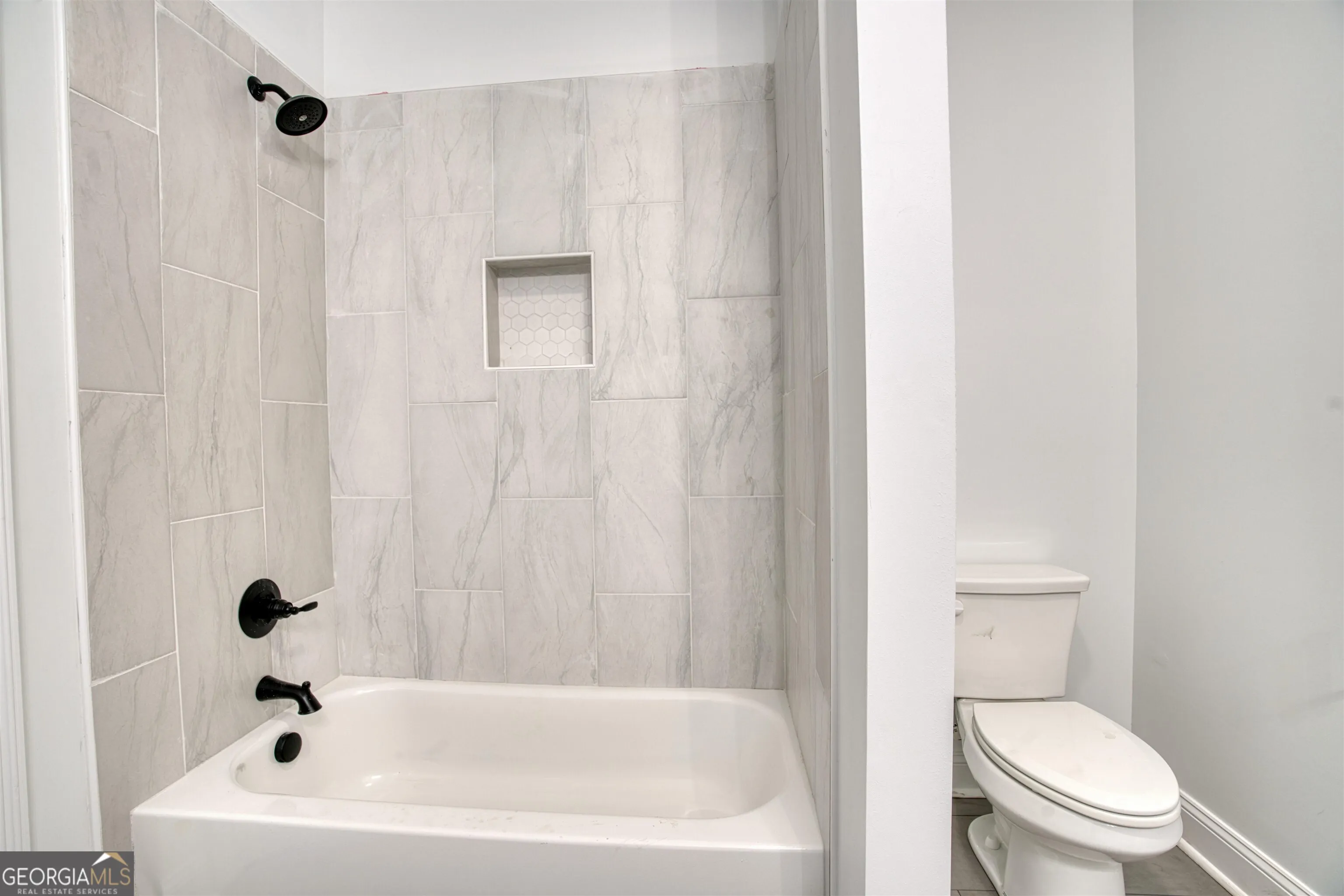 25 138 East Eighth Avenue, #25