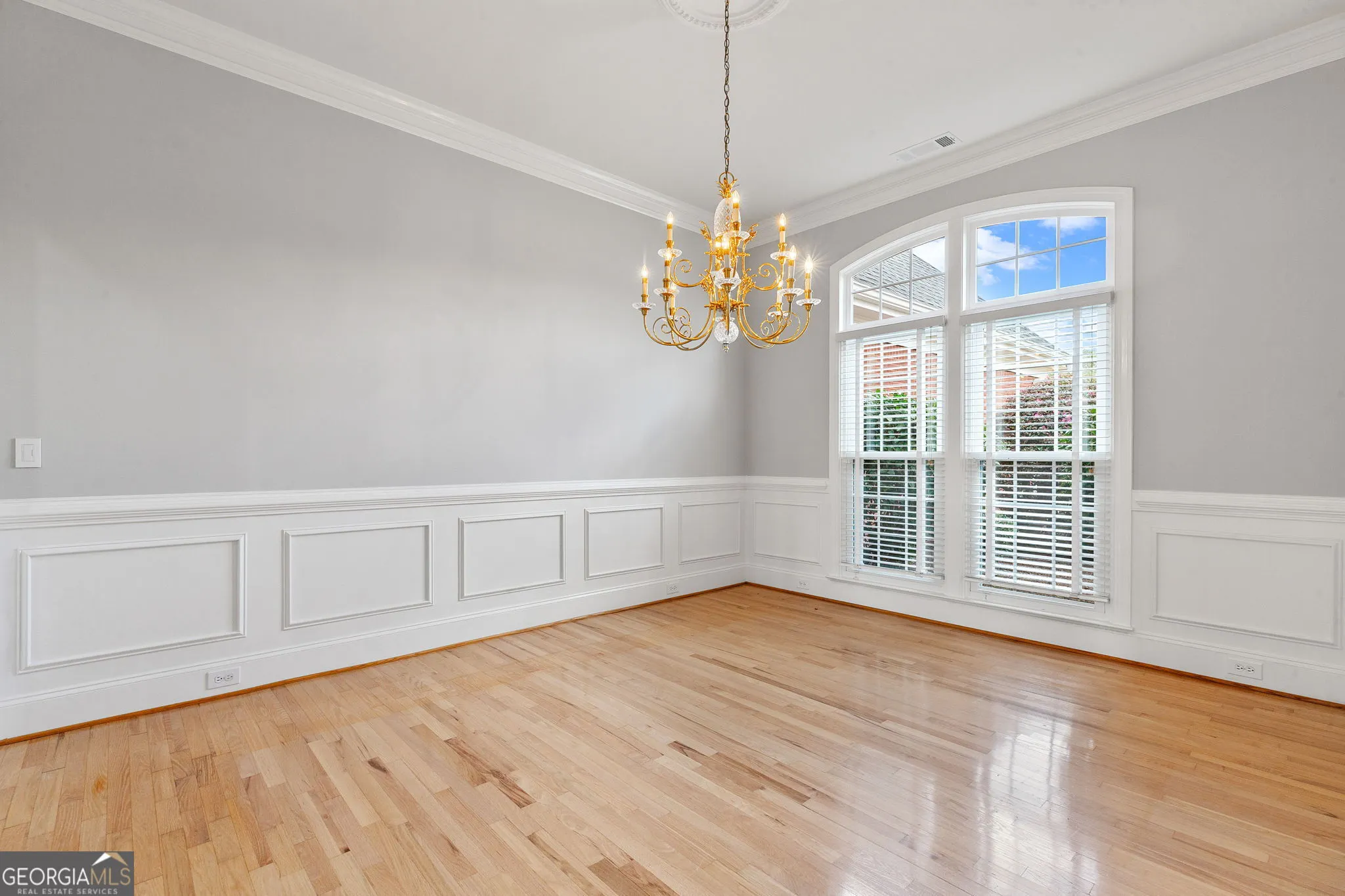 617 Gold Bullion Drive W