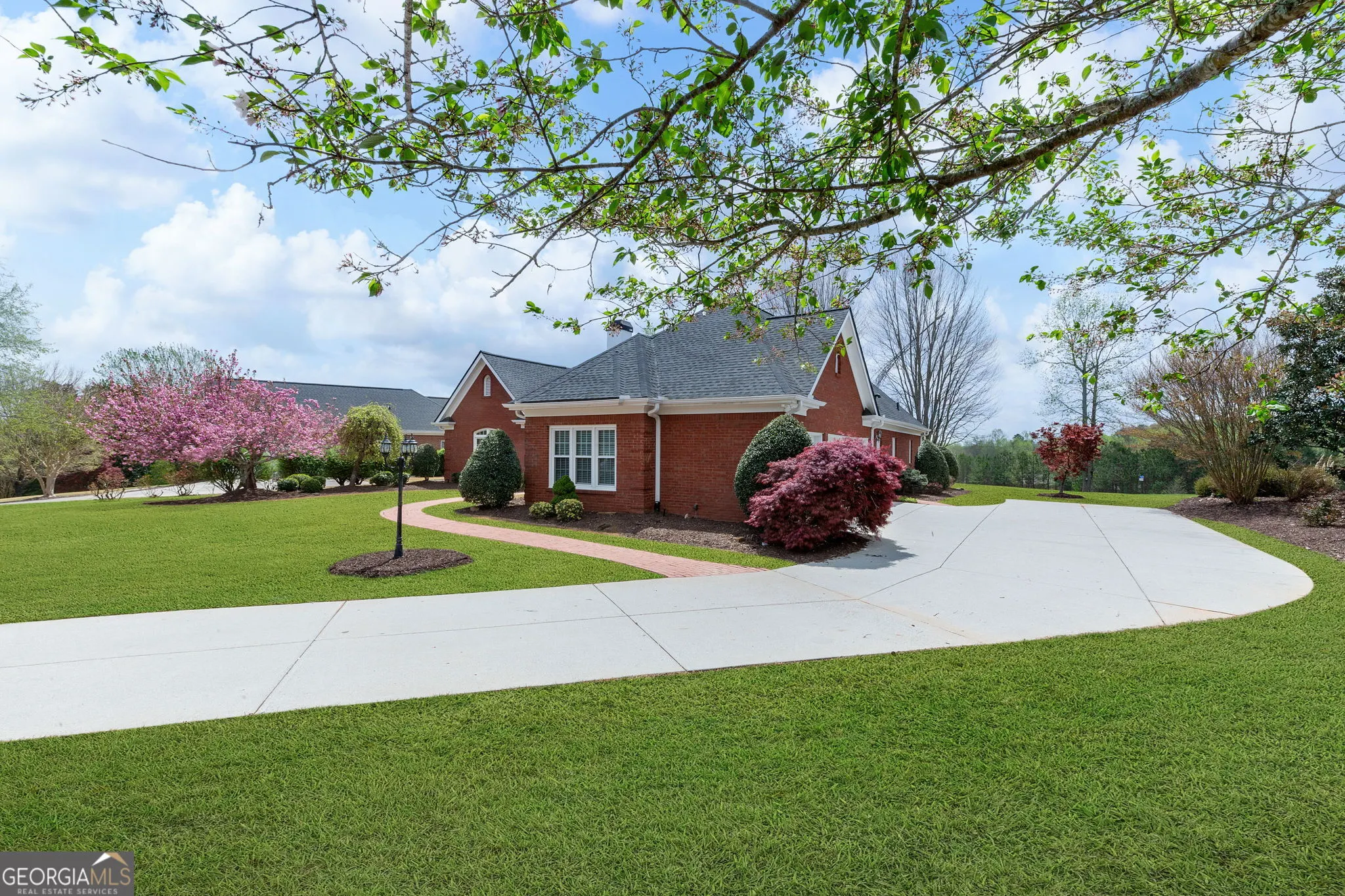617 Gold Bullion Drive W