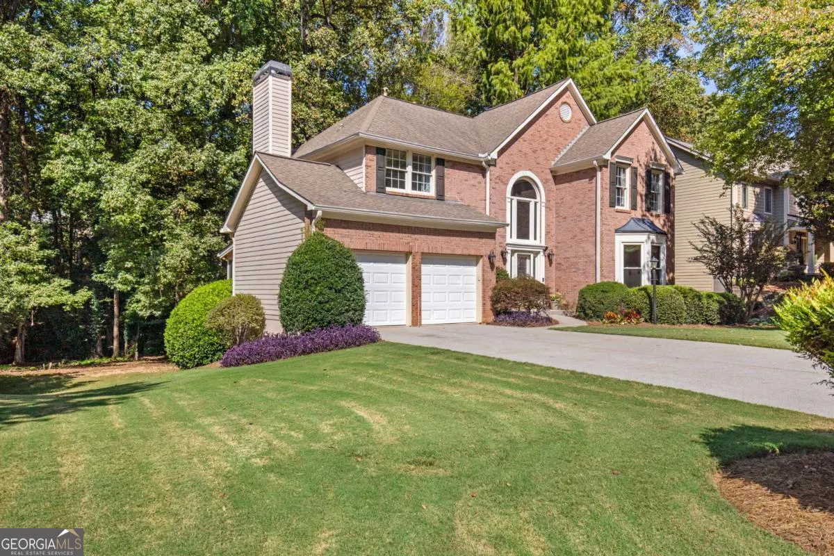 1895 OAK TREE Hollow