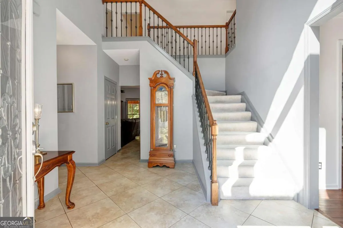 1895 OAK TREE Hollow