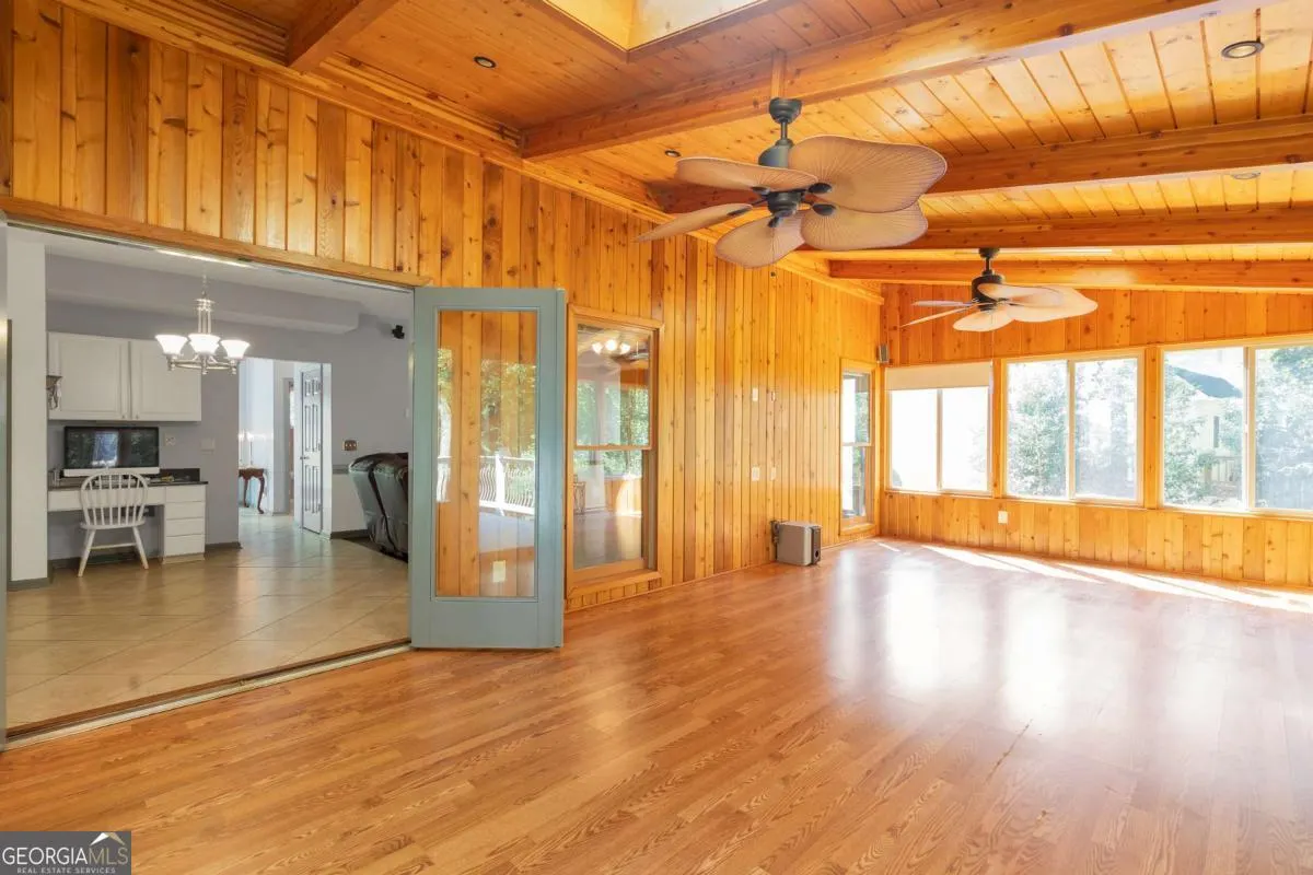 1895 OAK TREE Hollow