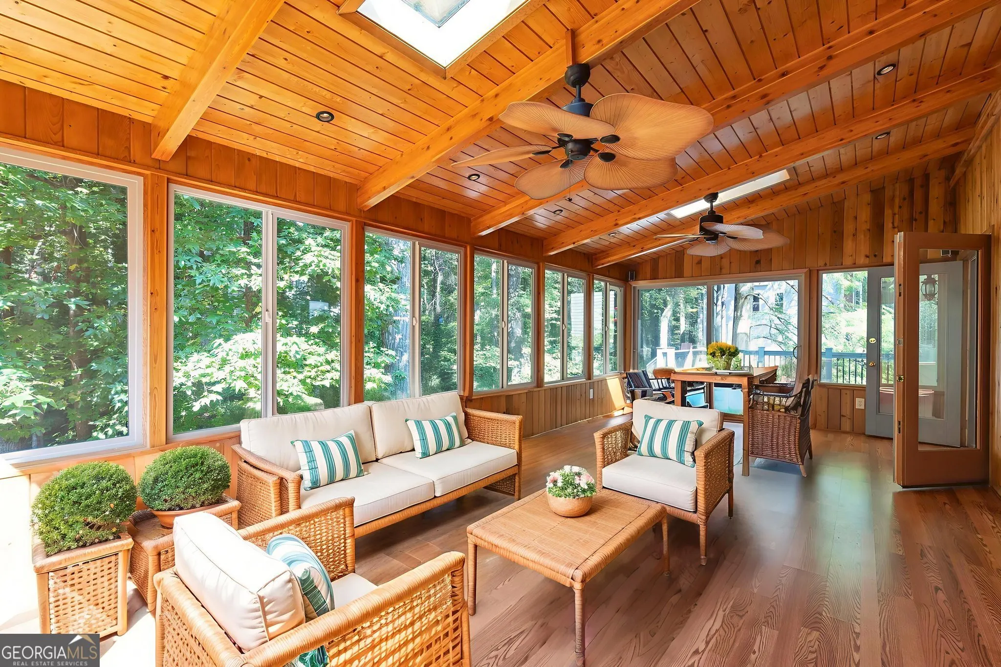 1895 OAK TREE Hollow