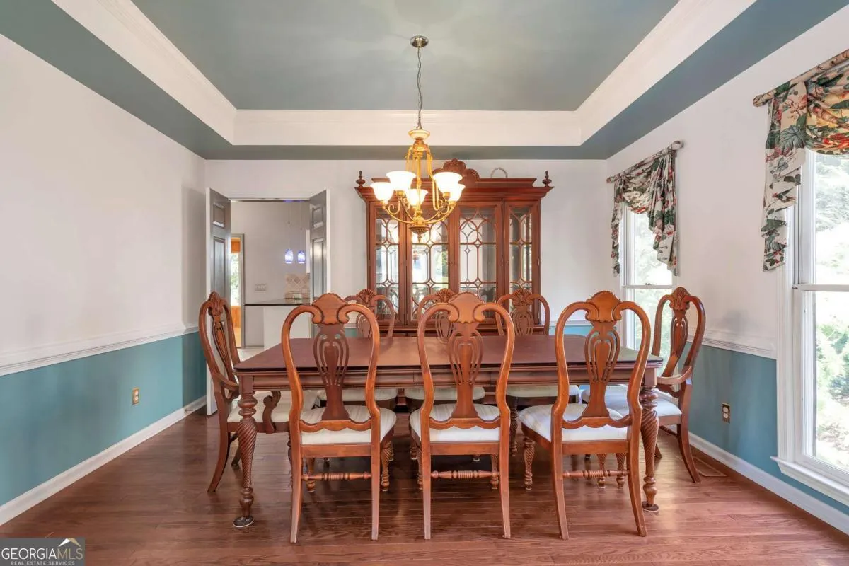 1895 OAK TREE Hollow