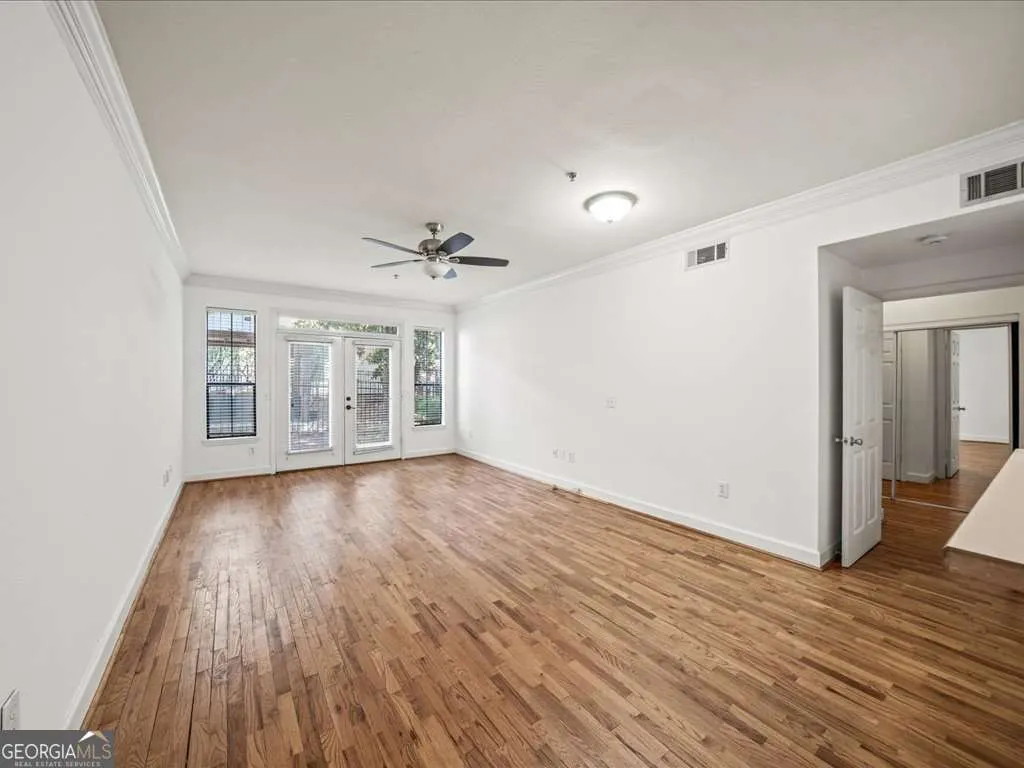 213 3777 Peachtree Road NE, #213