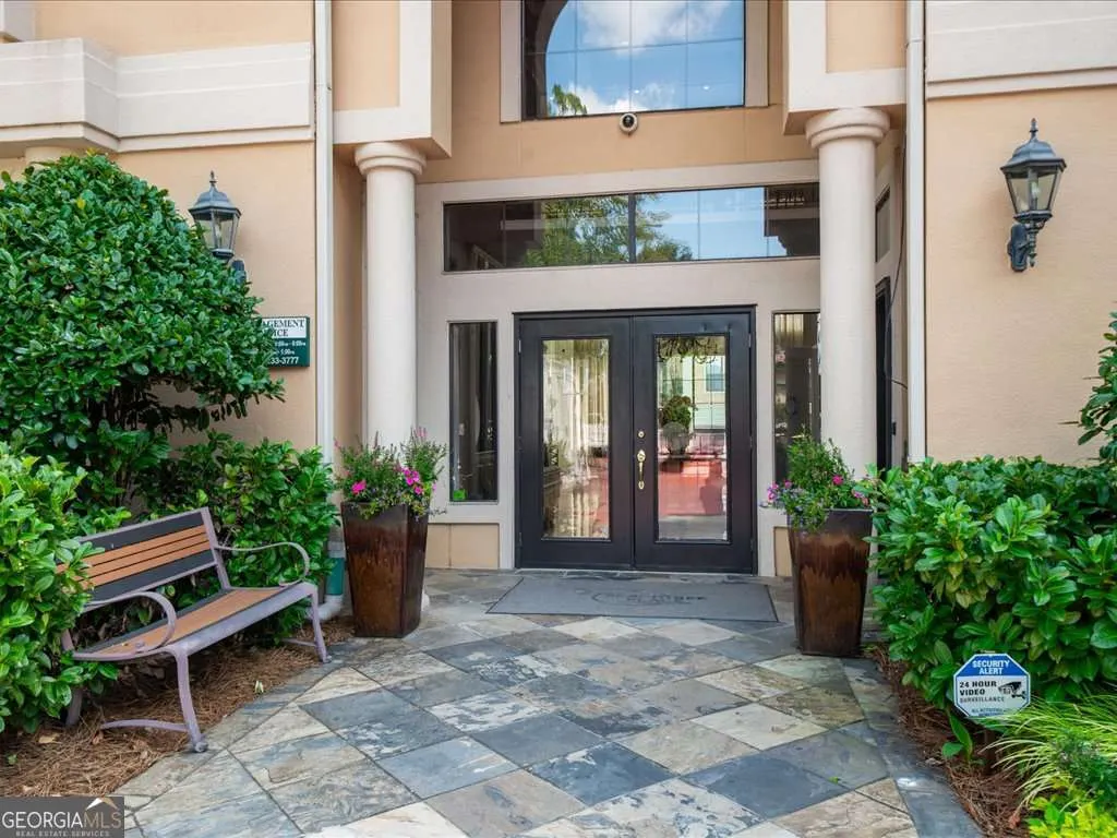 213 3777 Peachtree Road NE, #213