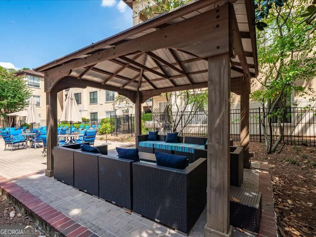 213 3777 Peachtree Road NE, #213