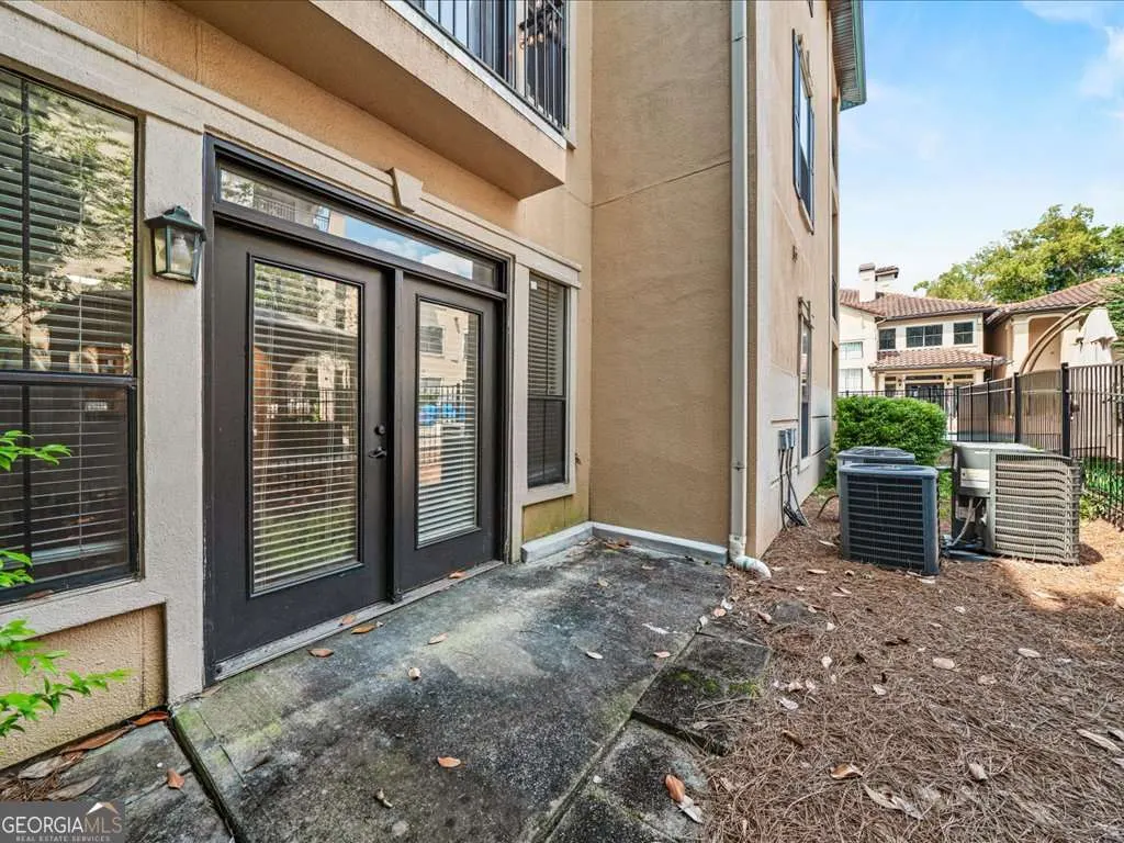 213 3777 Peachtree Road NE, #213
