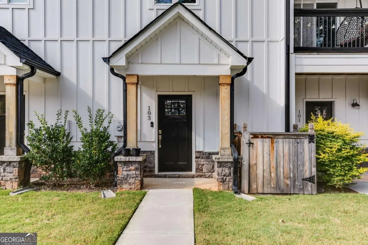 103 W Chandler Street