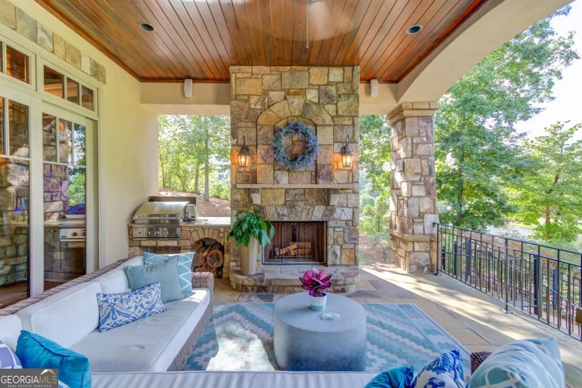 4763 Blackwater Way