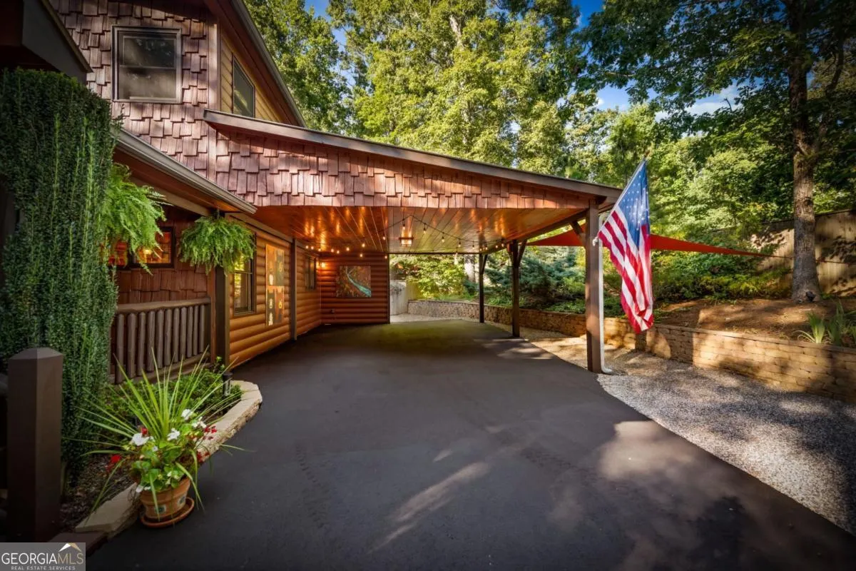 168 Rabbit Ridge Road
