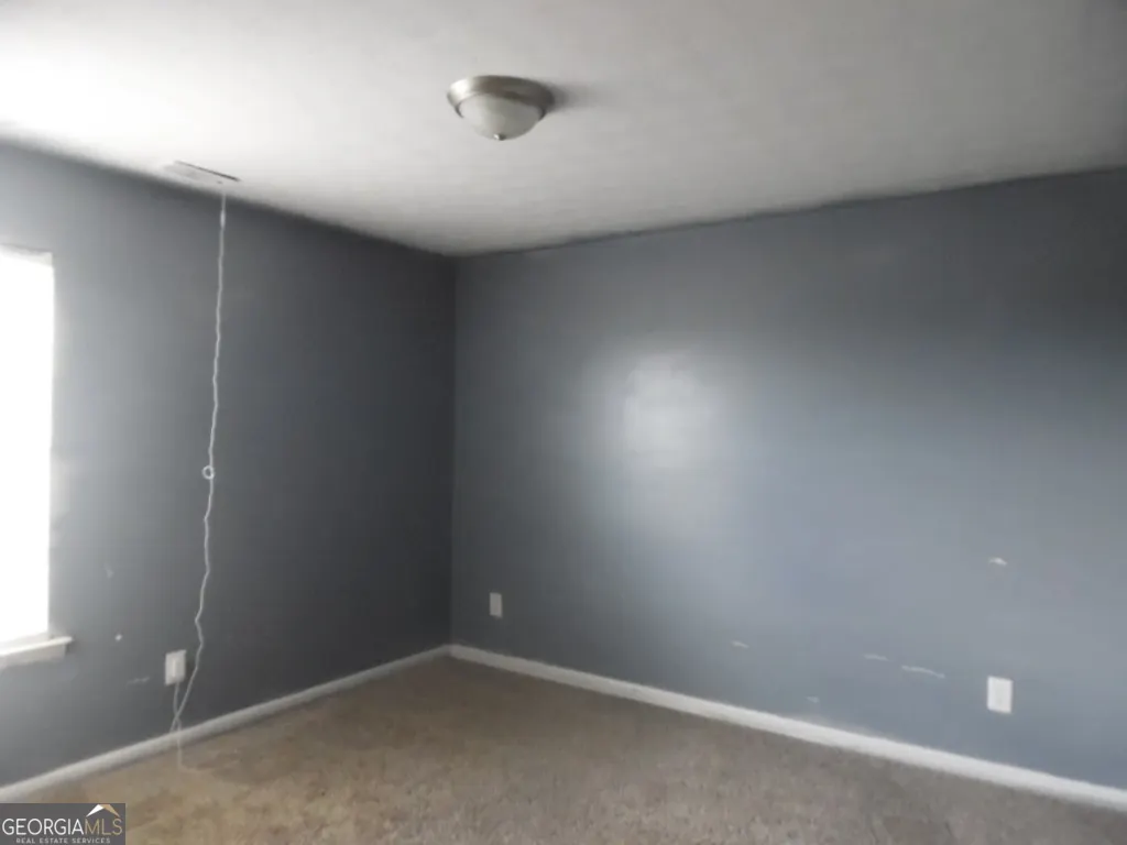 1212 ASHTON PARK Drive