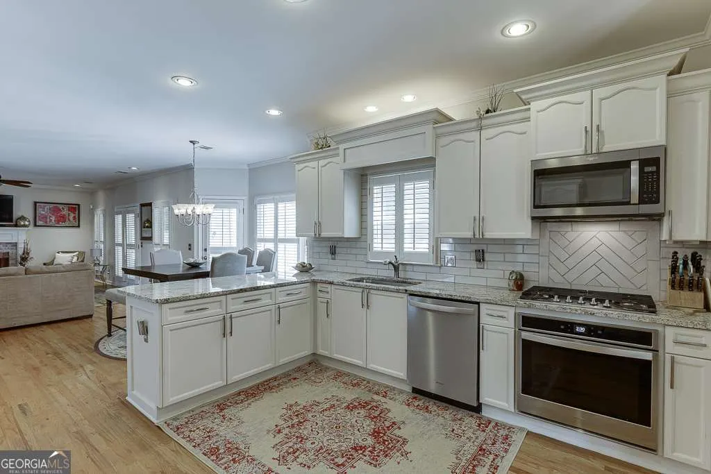 3349 Collier Point