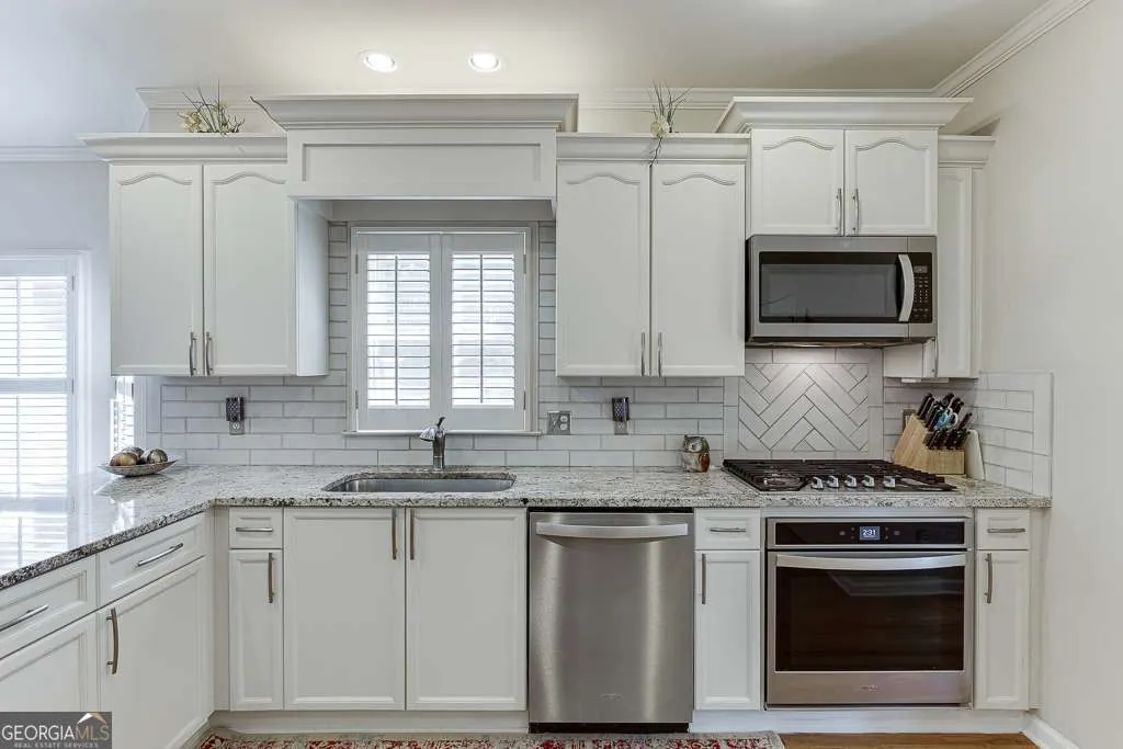 3349 Collier Point