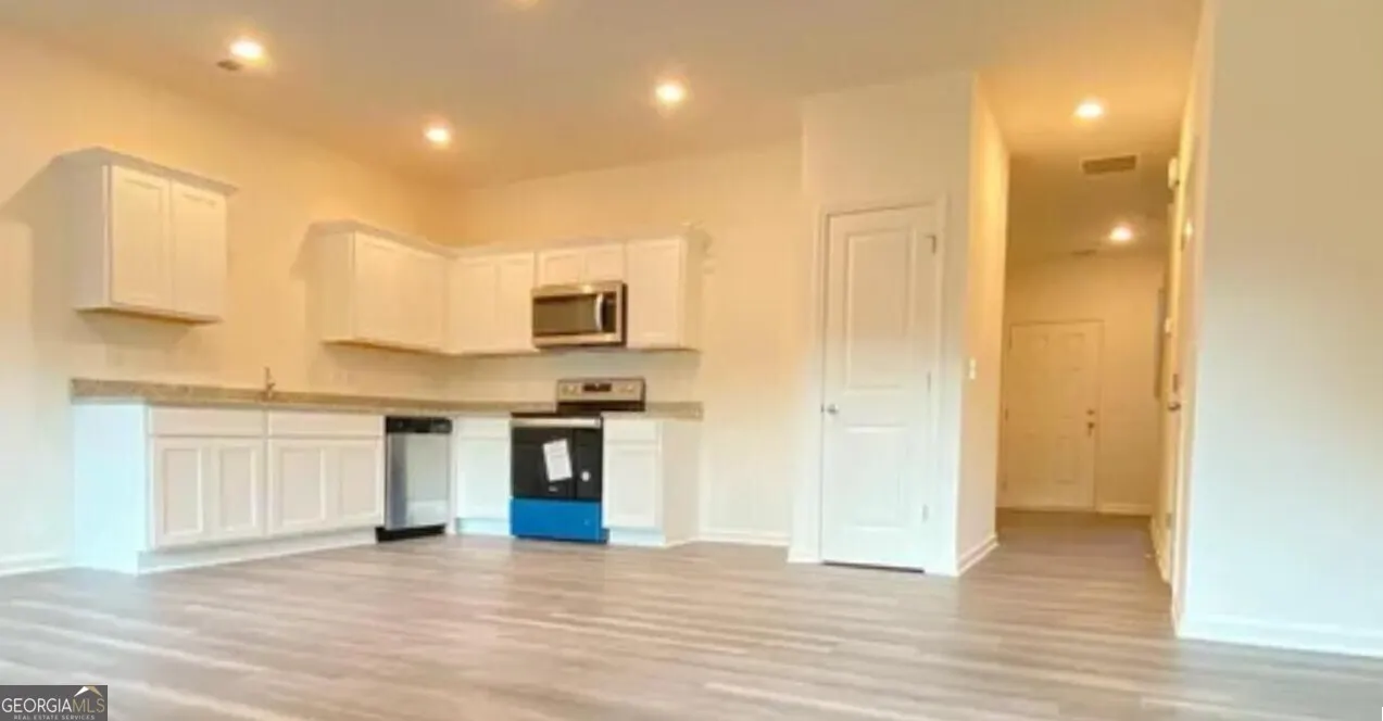 337 Penn Station Way