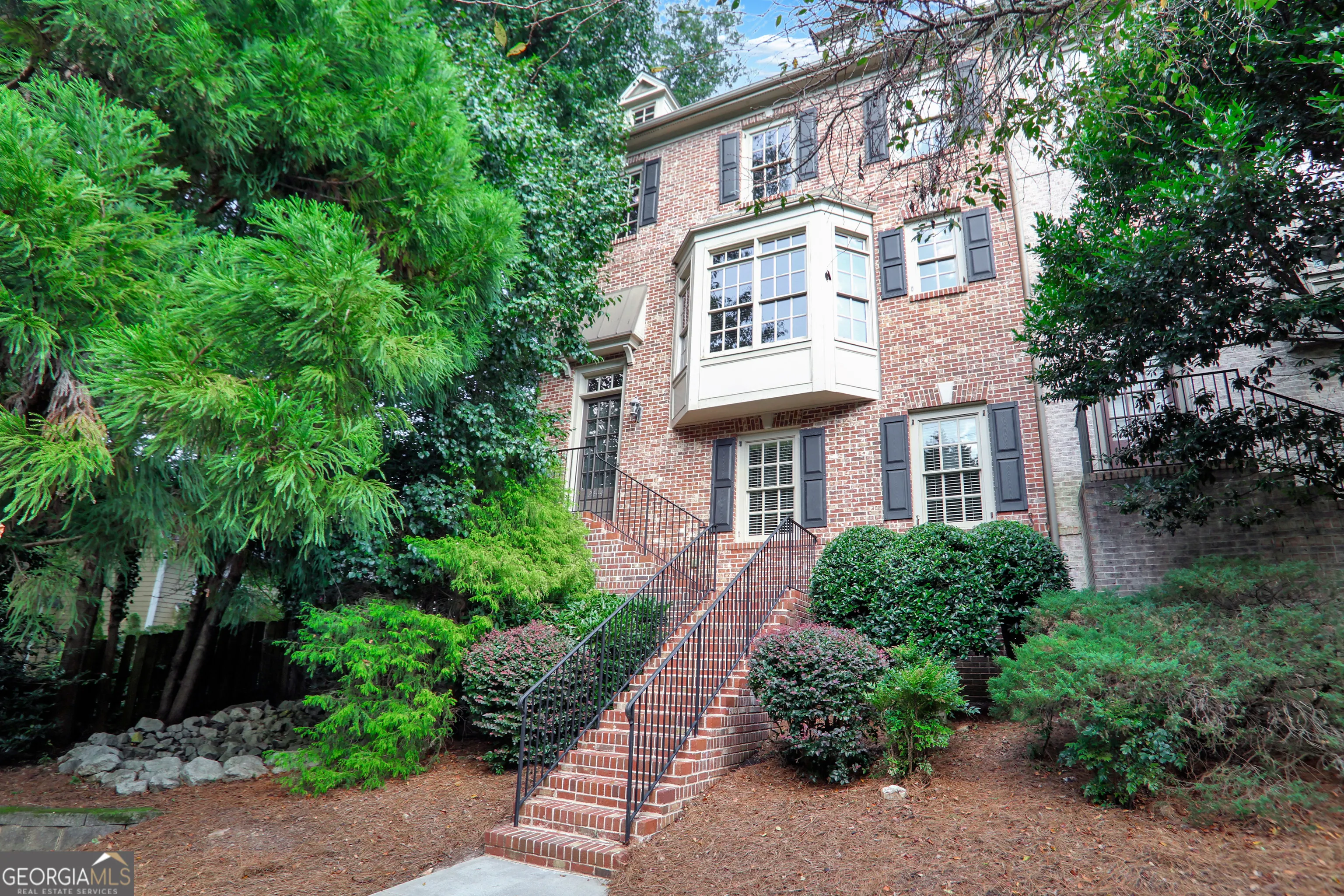 2444 Oak Grove Heights