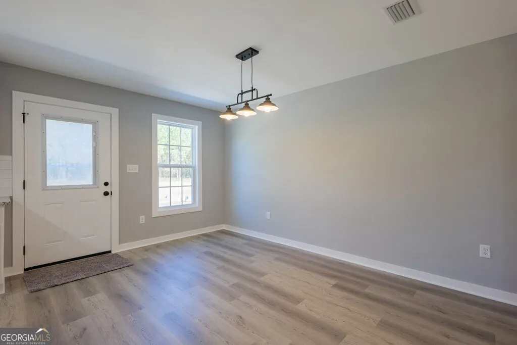 11 Lois Place