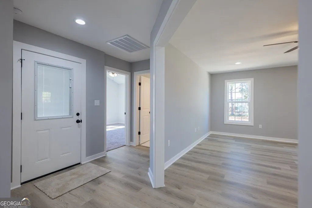 11 Lois Place
