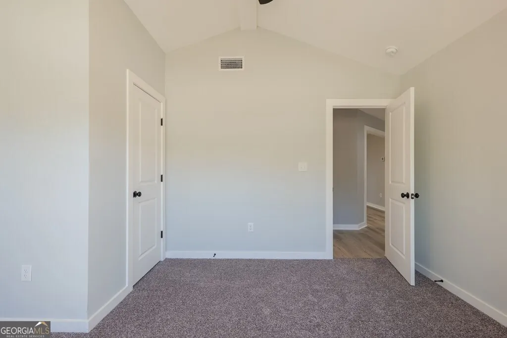 11 Lois Place