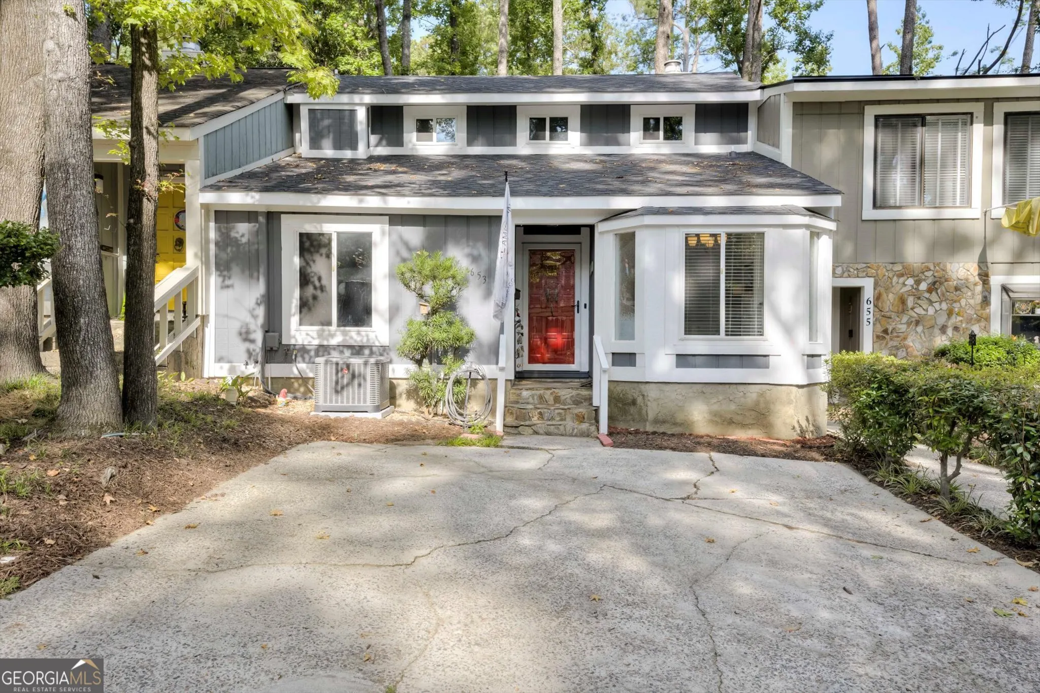 653 Center Court Drive