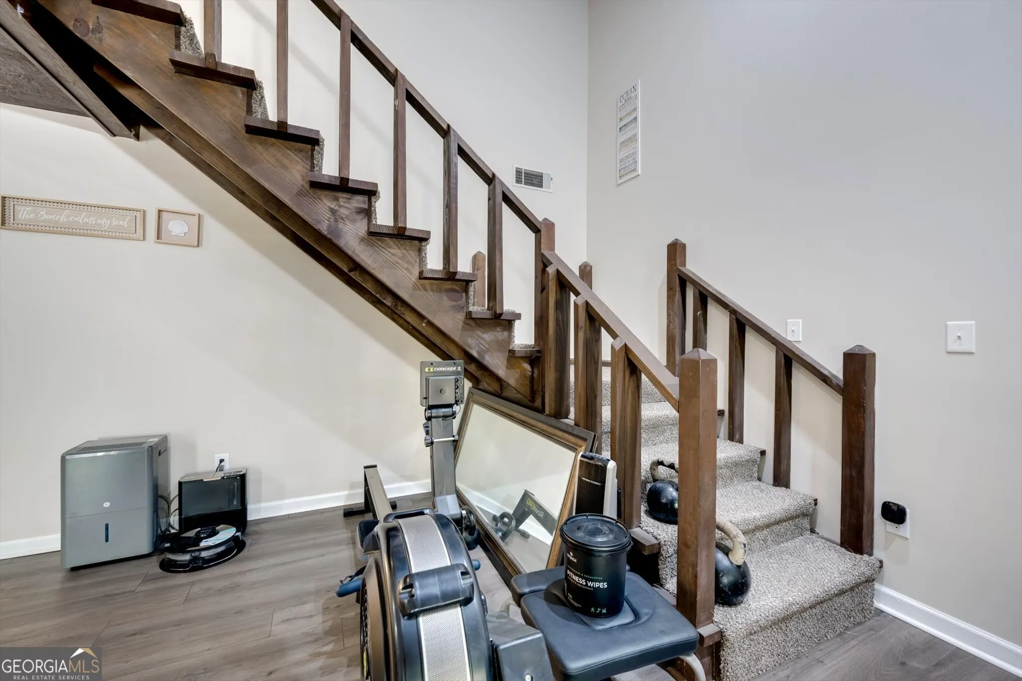 653 Center Court Drive