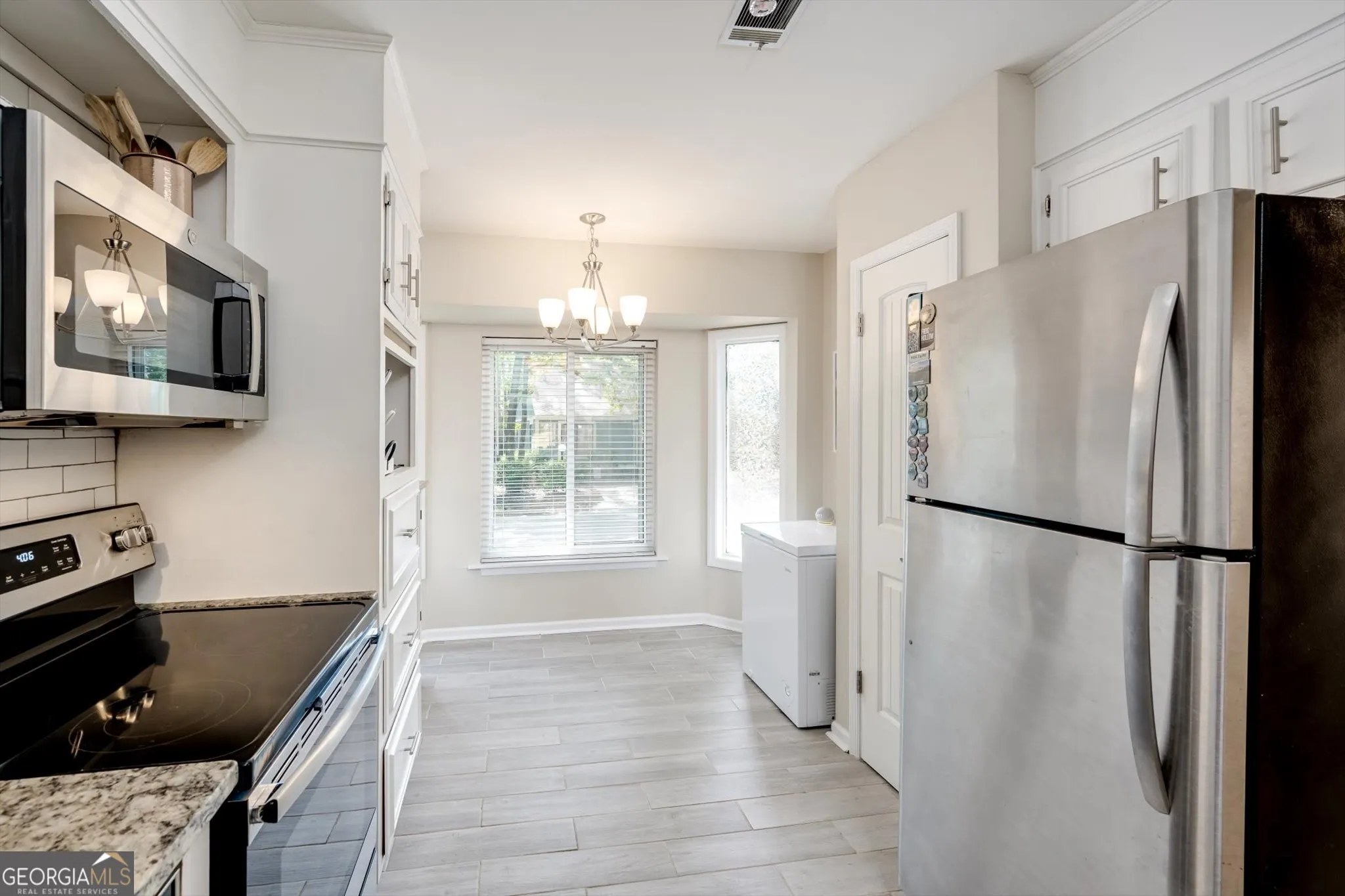 653 Center Court Drive