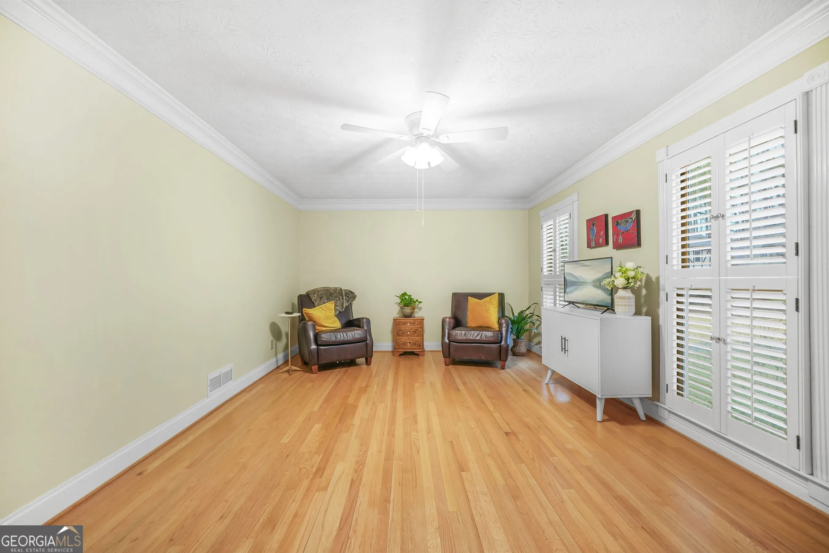 2086 Mountain Creek Court