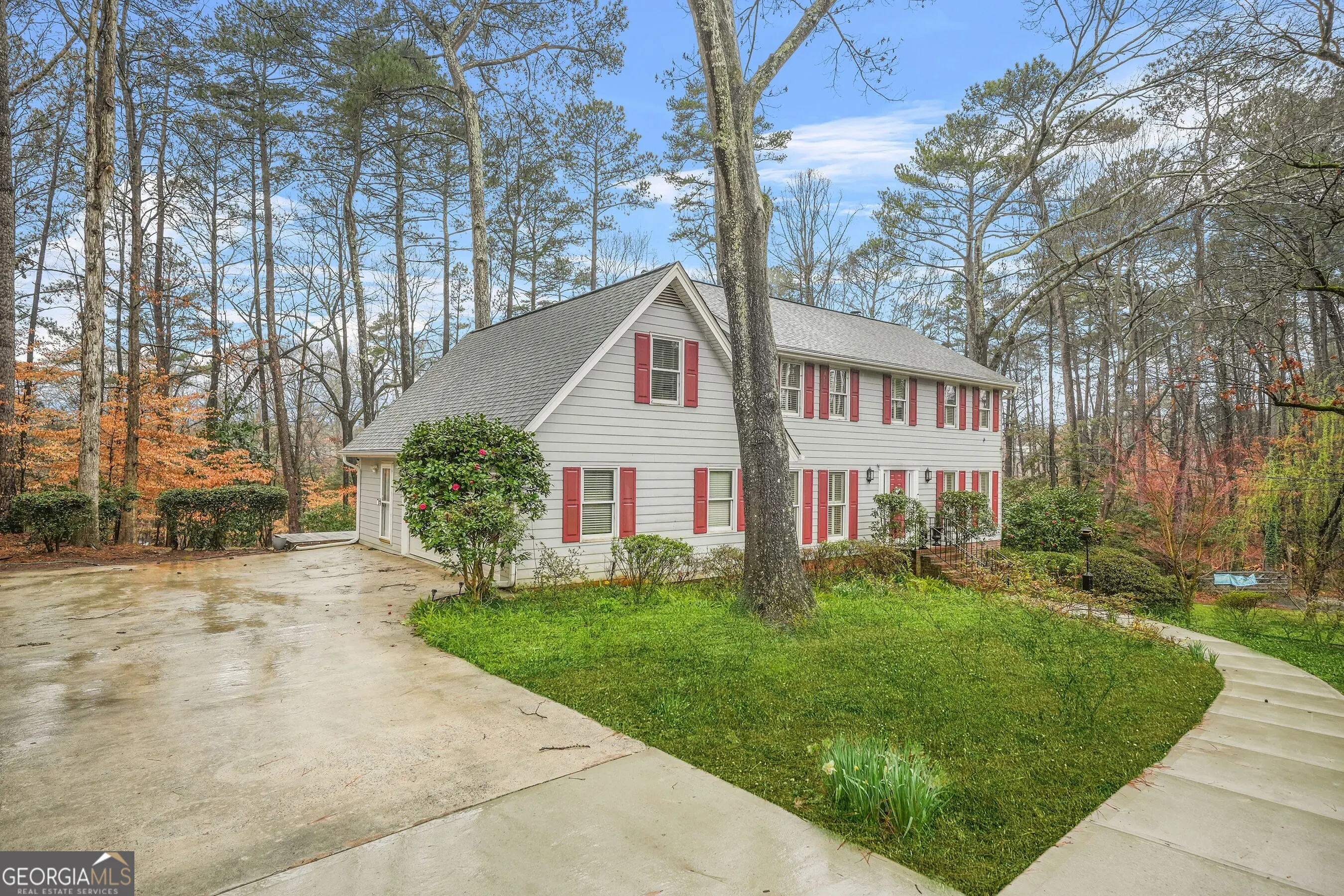 2086 Mountain Creek Court