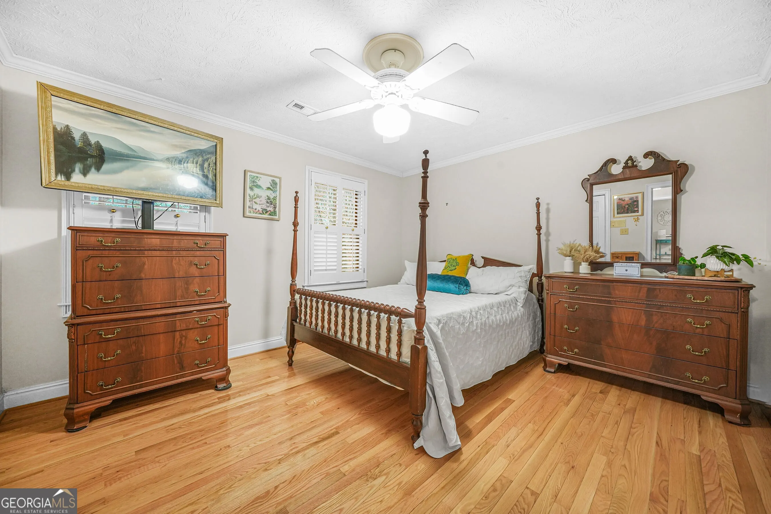 2086 Mountain Creek Court