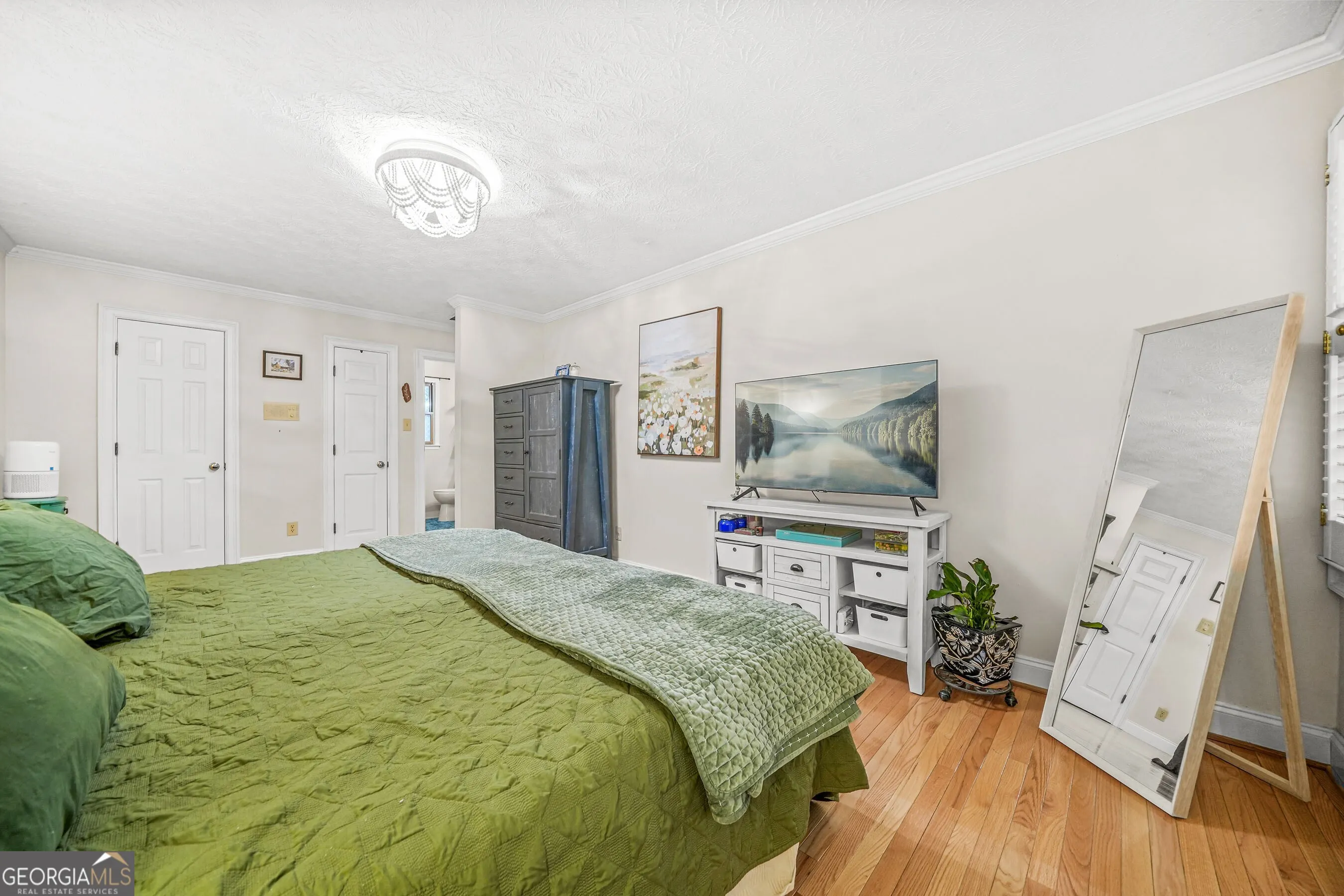2086 Mountain Creek Court