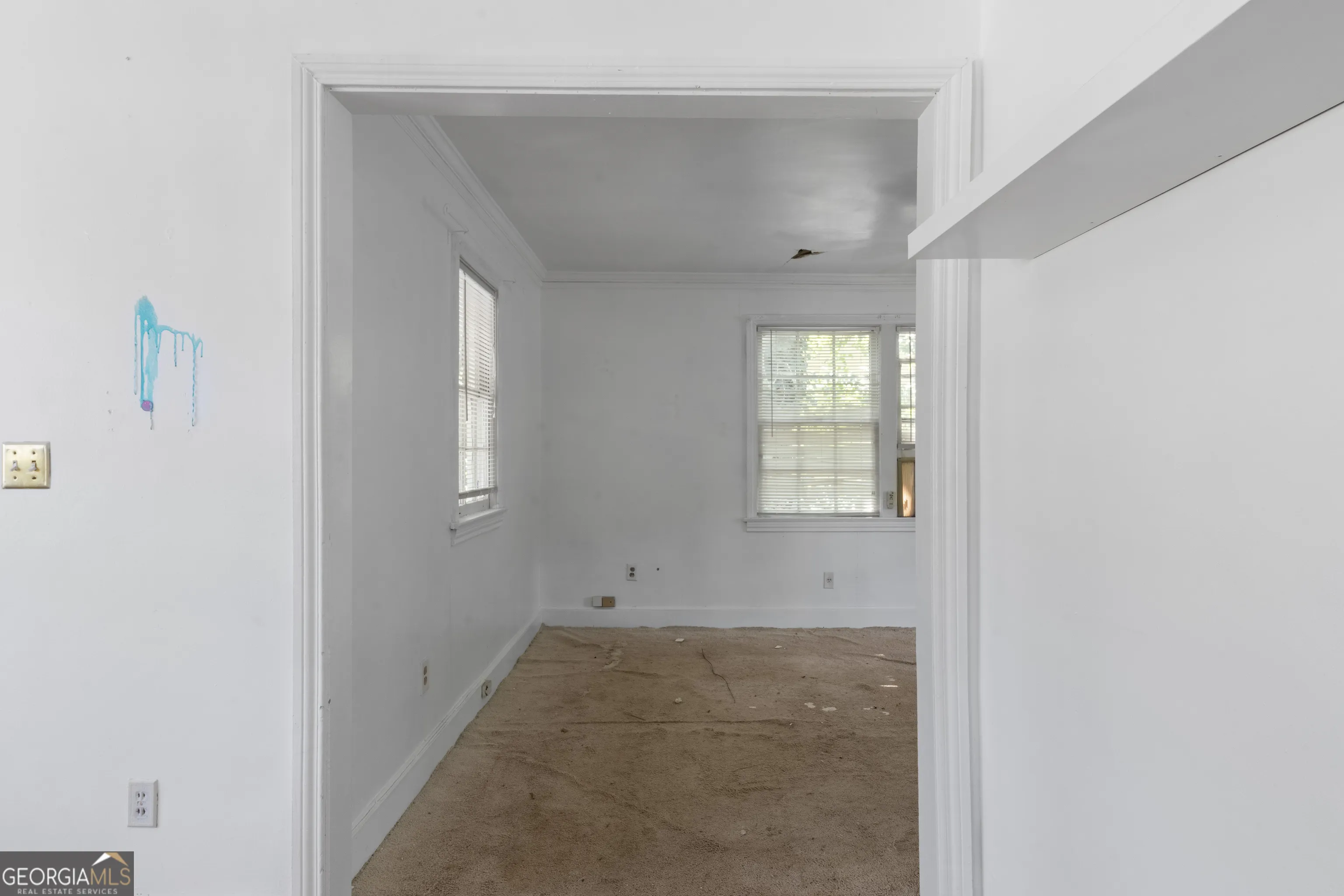 2102 E Roxboro Road NE