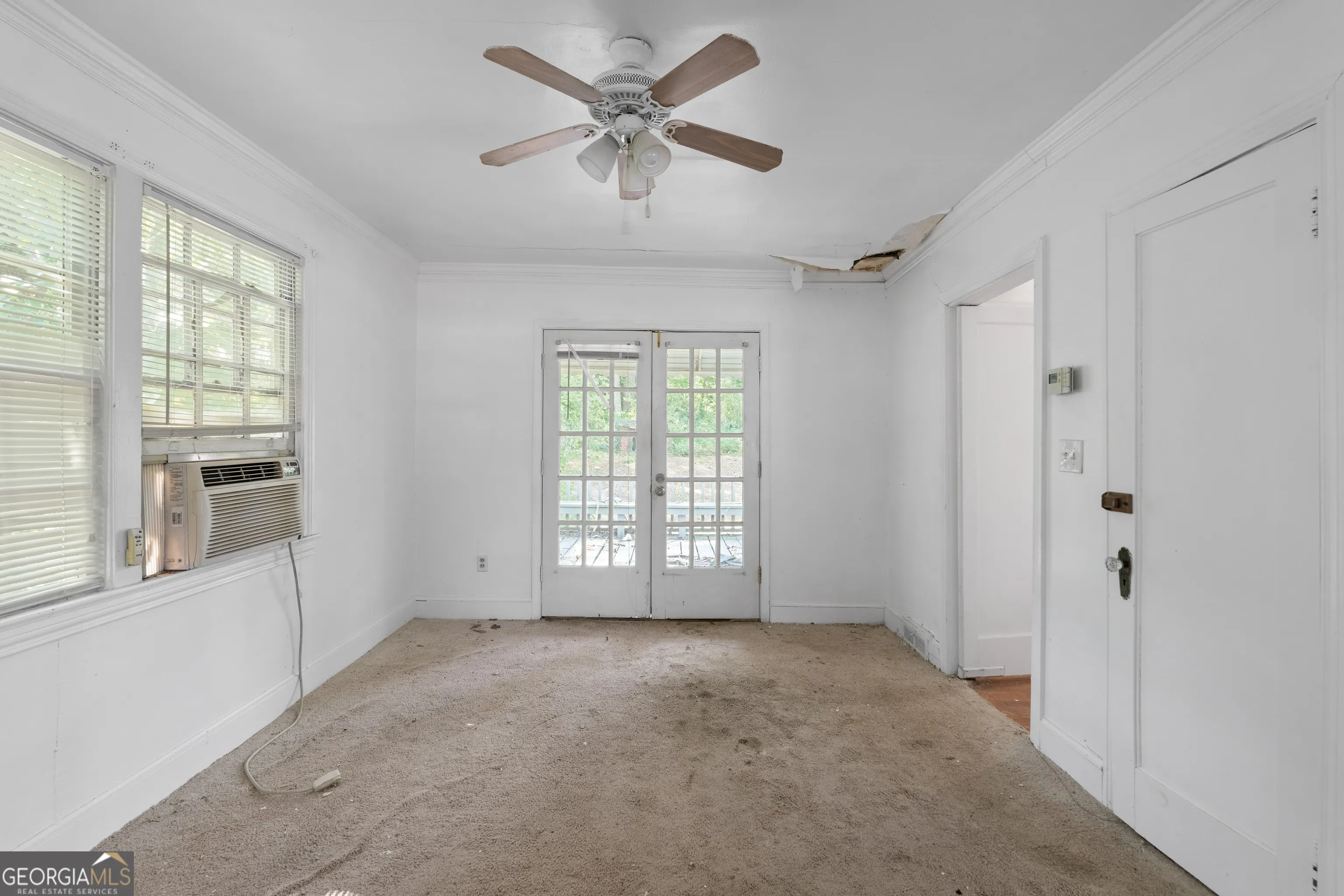 2102 E Roxboro Road NE