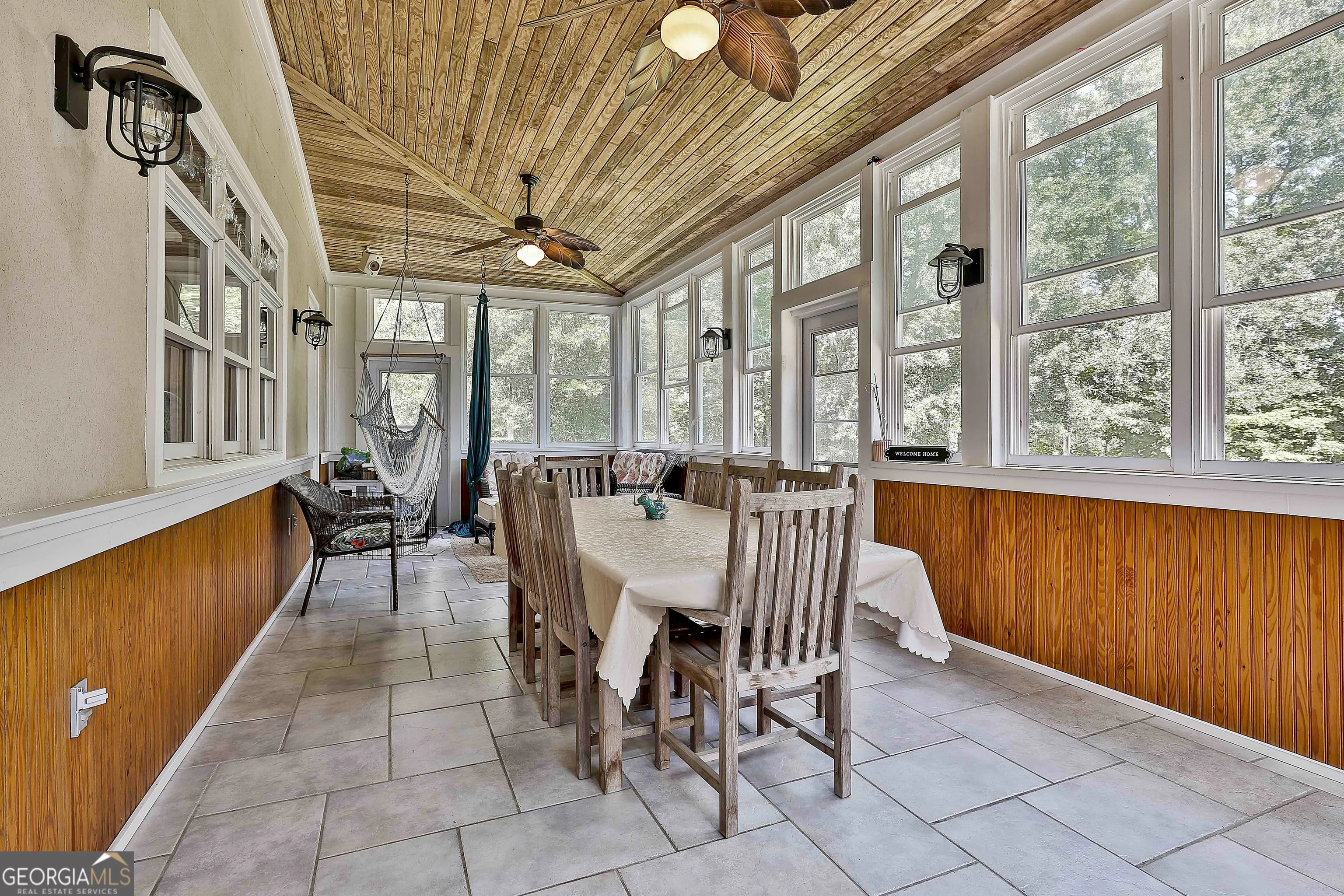185 Lees Overlook