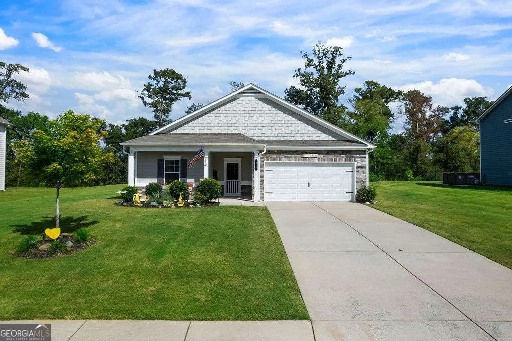 38 Woody Way