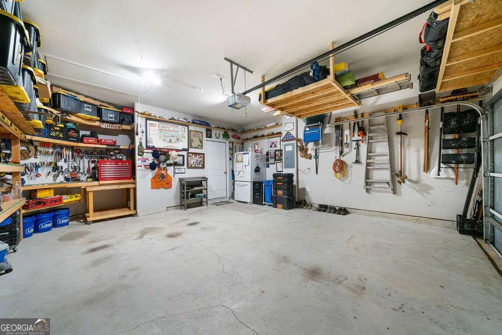 38 Woody Way