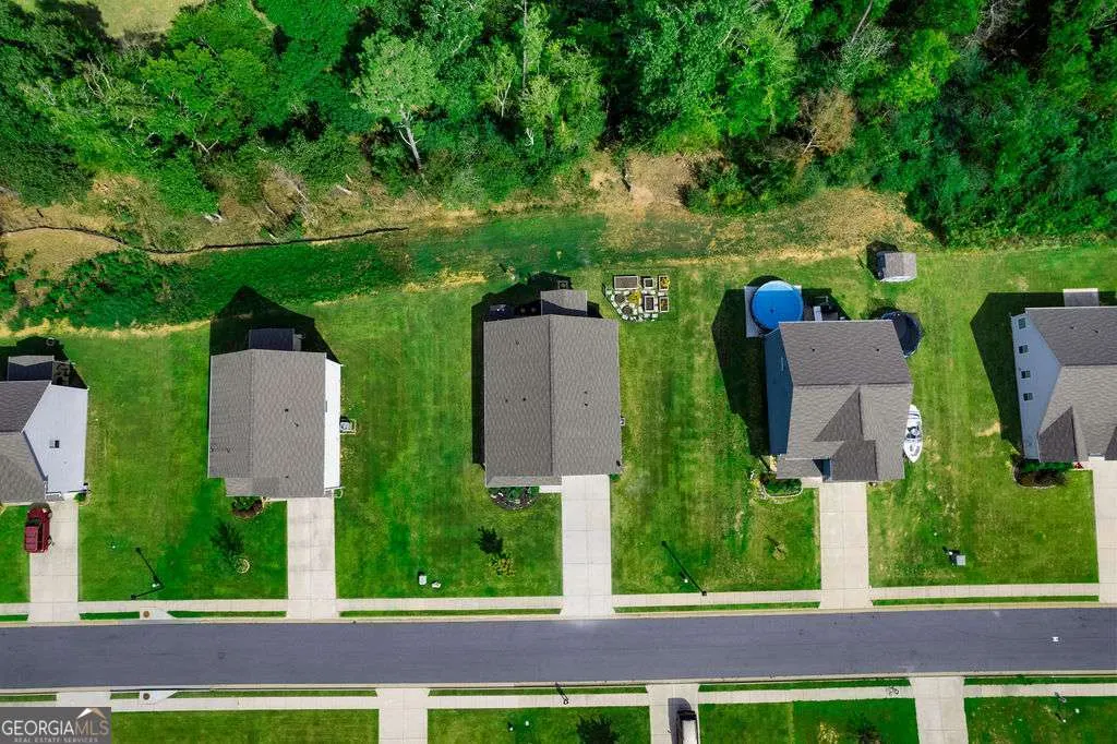 38 Woody Way