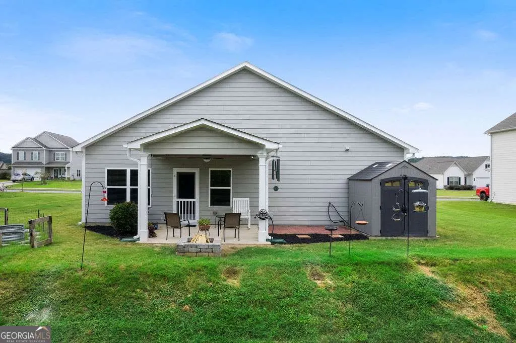 38 Woody Way