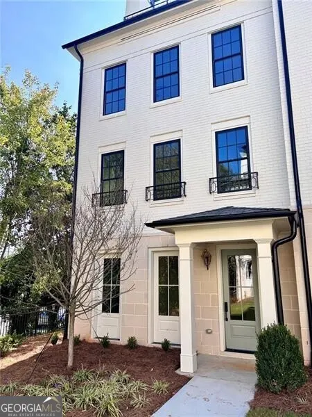 655 Mayfair Court, #0